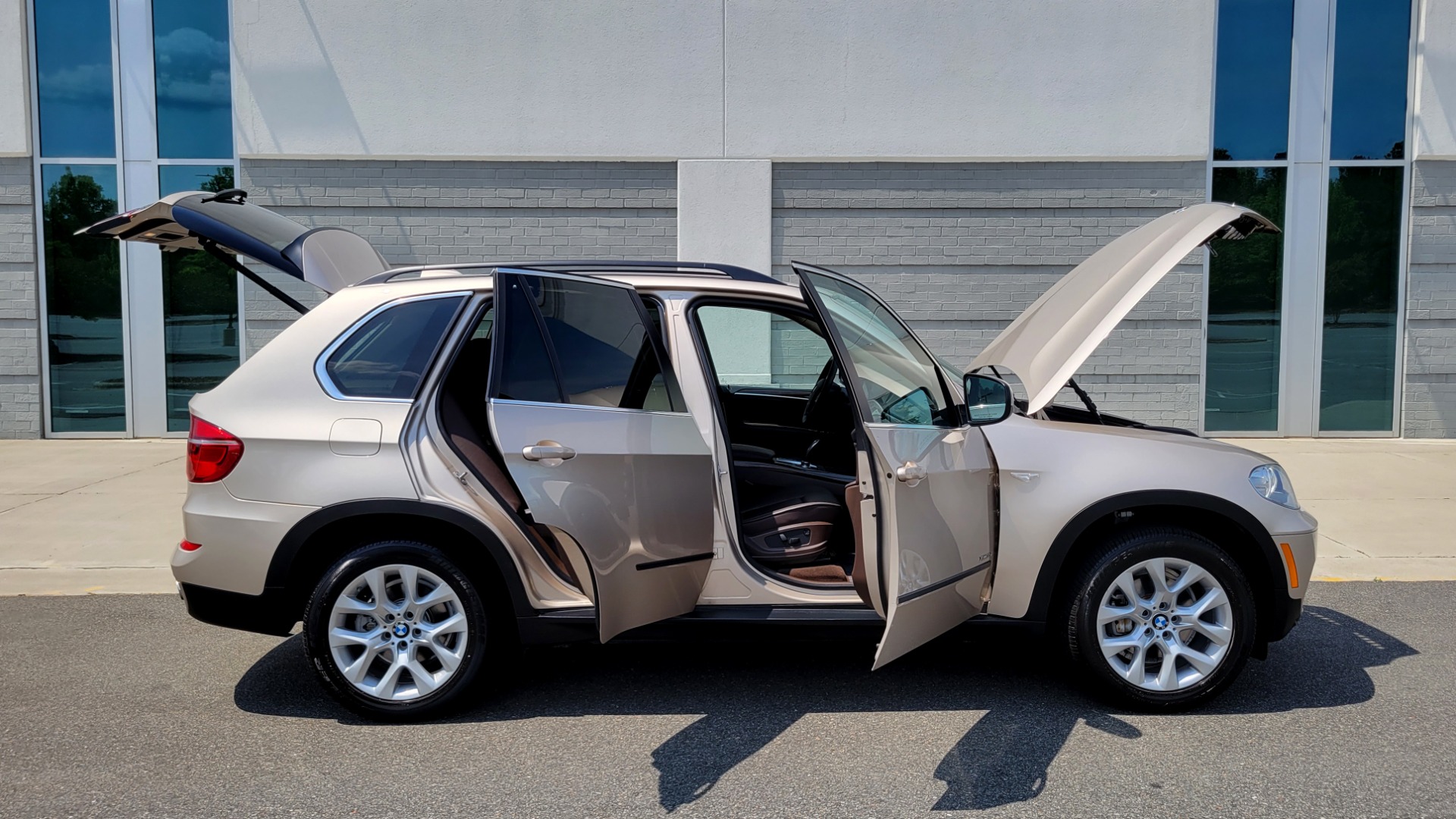 Used 2013 BMW X5 XDRIVE35I PREMIUM / NAV / CONV PKG / PANO-ROOF / ACTIVE CRUISE for sale Sold at Formula Imports in Charlotte NC 28227 13