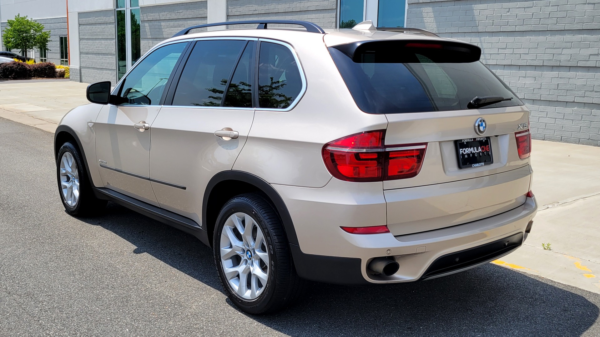 Used 2013 BMW X5 XDRIVE35I PREMIUM / NAV / CONV PKG / PANO-ROOF / ACTIVE CRUISE for sale Sold at Formula Imports in Charlotte NC 28227 6
