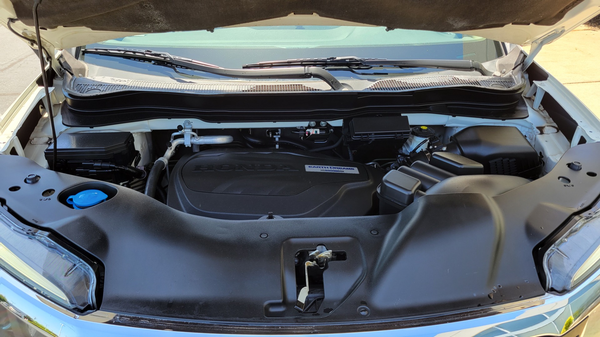 Used 2017 Honda PILOT EX-L AWD / 3.5L V6 / AUTO / SUNROOF / 3-ROW / REARVIEW for sale Sold at Formula Imports in Charlotte NC 28227 12