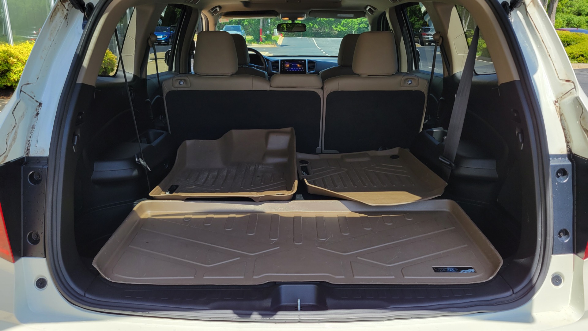Used 2017 Honda PILOT EX-L AWD / 3.5L V6 / AUTO / SUNROOF / 3-ROW / REARVIEW for sale Sold at Formula Imports in Charlotte NC 28227 15