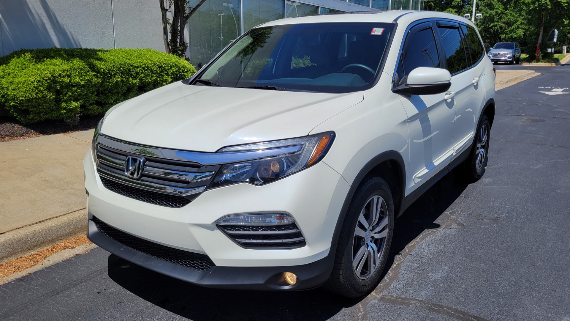 Used 2017 Honda PILOT EX-L AWD / 3.5L V6 / AUTO / SUNROOF / 3-ROW / REARVIEW for sale Sold at Formula Imports in Charlotte NC 28227 2