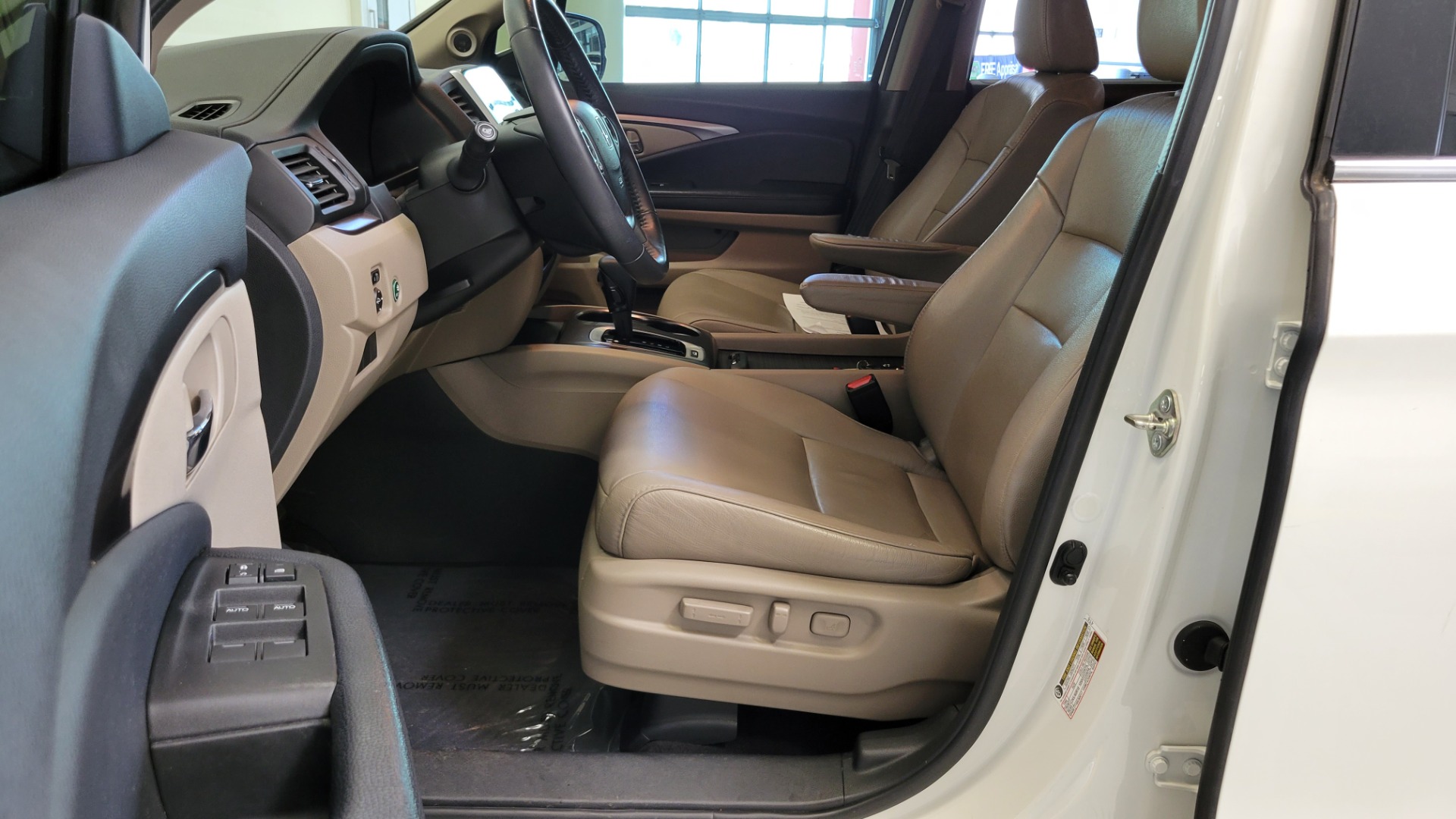 Used 2017 Honda PILOT EX-L AWD / 3.5L V6 / AUTO / SUNROOF / 3-ROW / REARVIEW for sale Sold at Formula Imports in Charlotte NC 28227 38