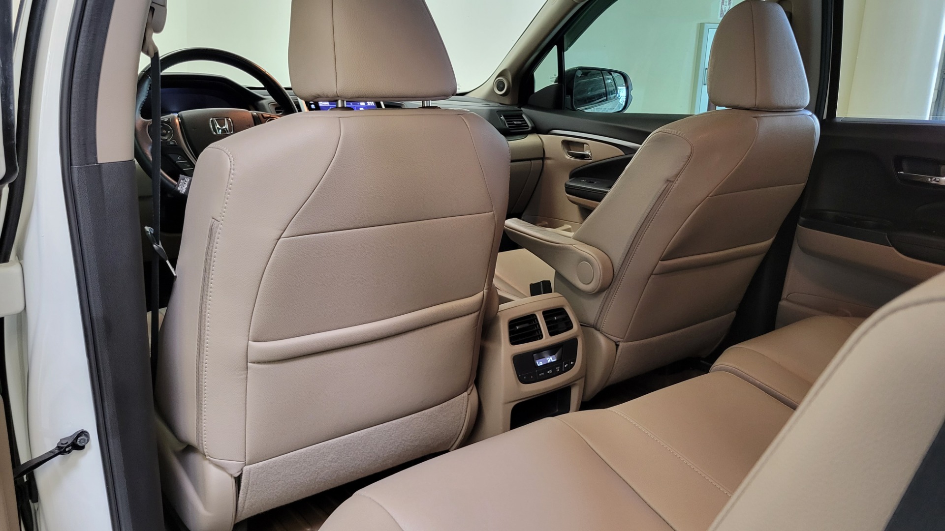 Used 2017 Honda PILOT EX-L AWD / 3.5L V6 / AUTO / SUNROOF / 3-ROW / REARVIEW for sale Sold at Formula Imports in Charlotte NC 28227 61