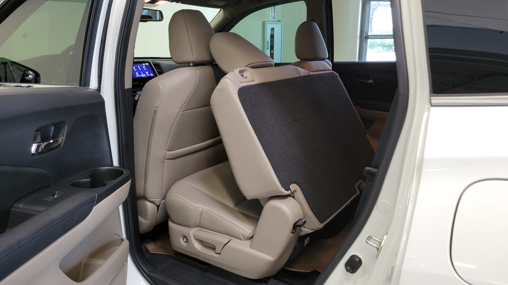 Used 2017 Honda PILOT EX-L AWD / 3.5L V6 / AUTO / SUNROOF / 3-ROW / REARVIEW for sale Sold at Formula Imports in Charlotte NC 28227 63