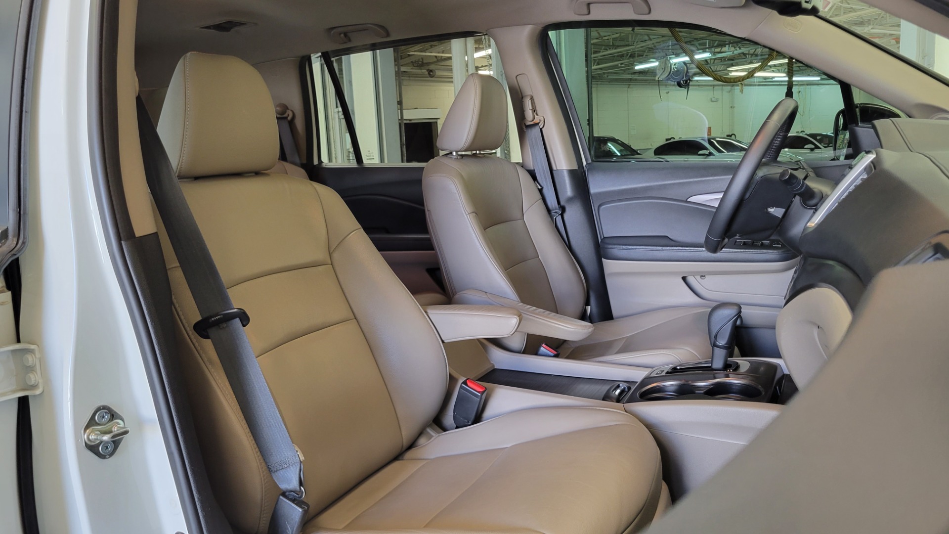 Used 2017 Honda PILOT EX-L AWD / 3.5L V6 / AUTO / SUNROOF / 3-ROW / REARVIEW for sale Sold at Formula Imports in Charlotte NC 28227 69
