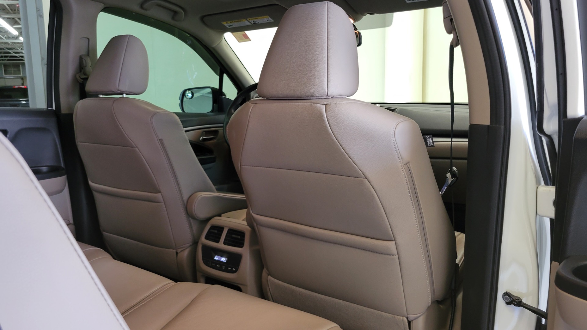 Used 2017 Honda PILOT EX-L AWD / 3.5L V6 / AUTO / SUNROOF / 3-ROW / REARVIEW for sale Sold at Formula Imports in Charlotte NC 28227 76
