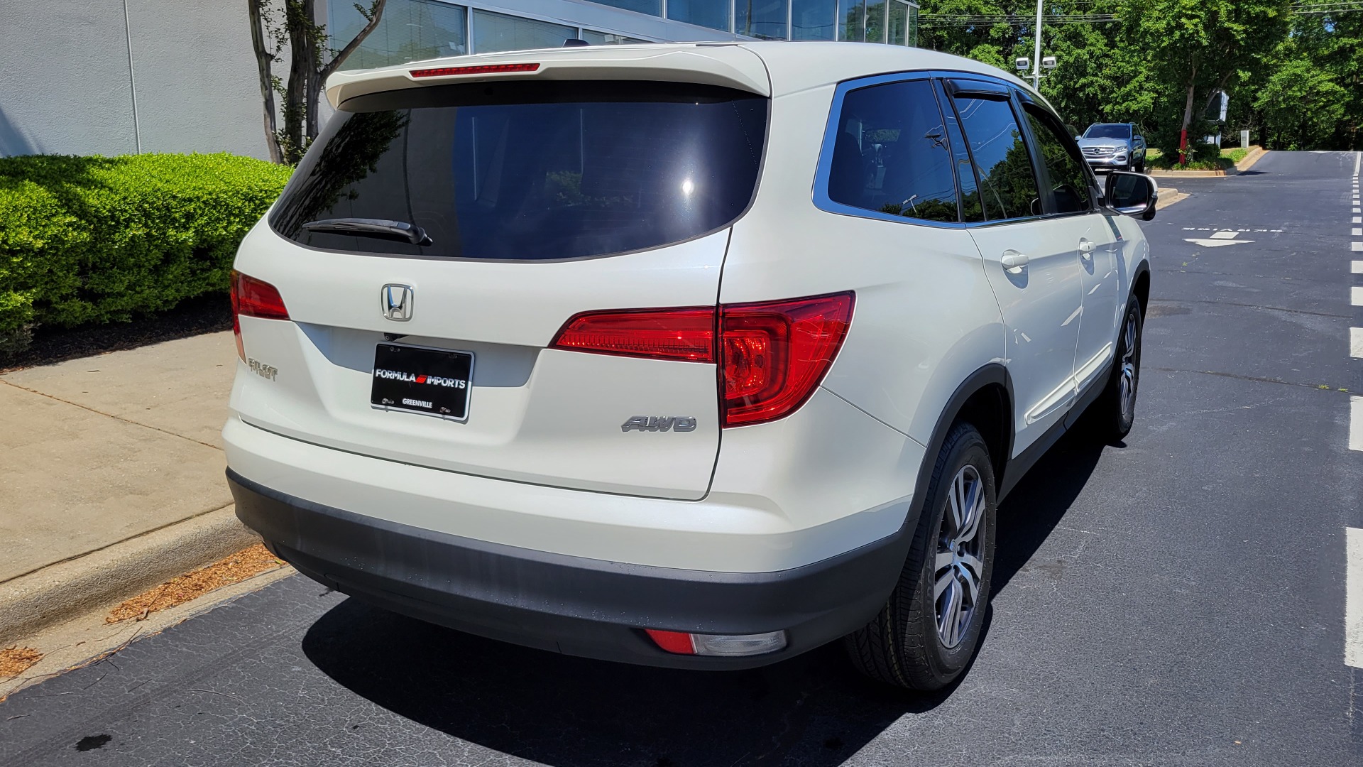 Used 2017 Honda PILOT EX-L AWD / 3.5L V6 / AUTO / SUNROOF / 3-ROW / REARVIEW for sale Sold at Formula Imports in Charlotte NC 28227 8
