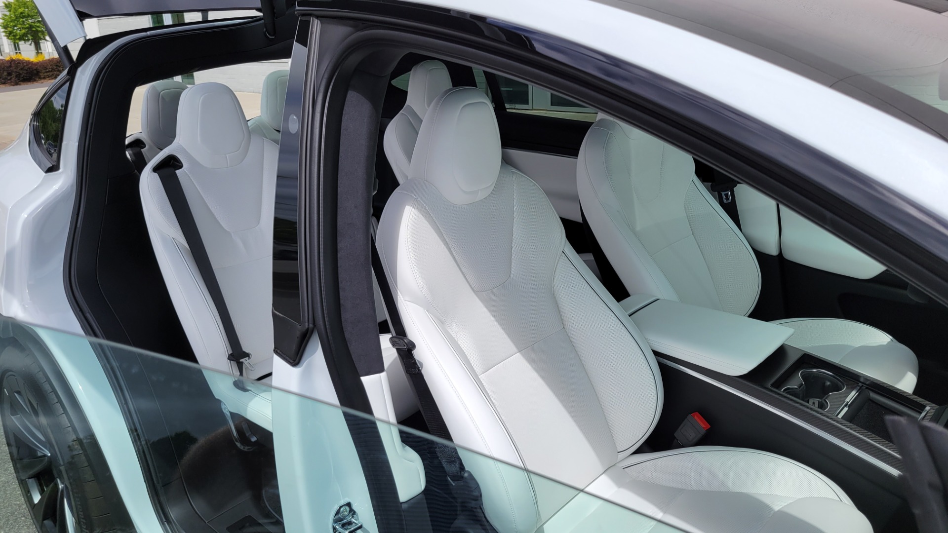 Used 2022 Tesla MODEL X PLAID 1020HP AWD SEDAN / NAV / GLASS ROOF / 3-ROWS / REARVIEW/ LOW MILES for sale Sold at Formula Imports in Charlotte NC 28227 18