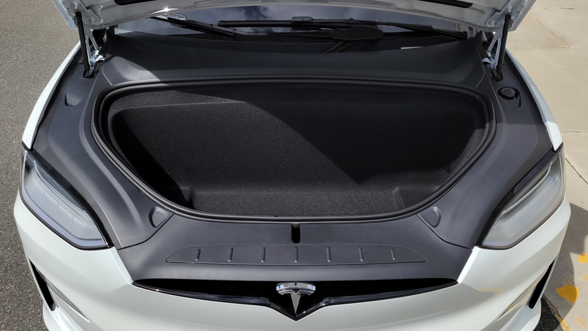 Used 2022 Tesla MODEL X PLAID 1020HP AWD SEDAN / NAV / GLASS ROOF / 3-ROWS / REARVIEW/ LOW MILES for sale Sold at Formula Imports in Charlotte NC 28227 19