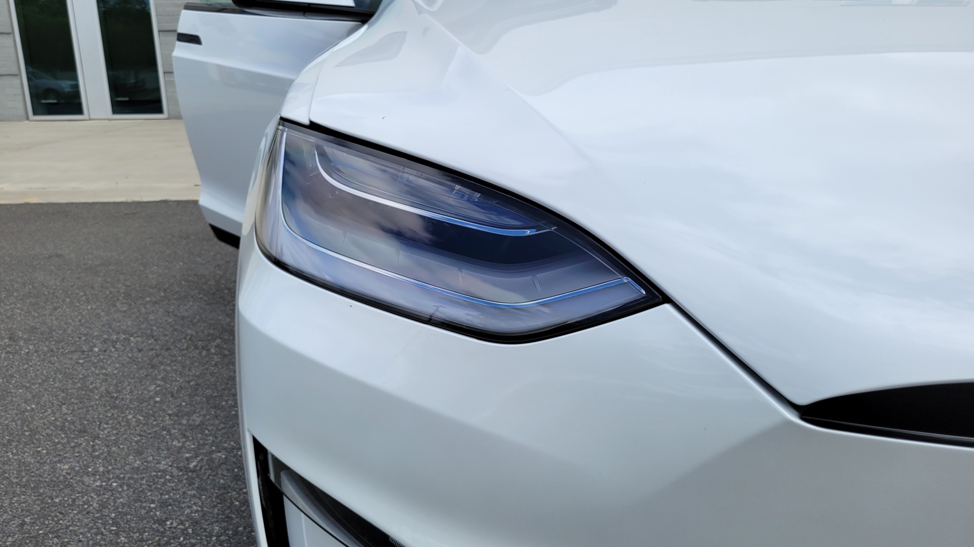 Used 2022 Tesla MODEL X PLAID 1020HP AWD SEDAN / NAV / GLASS ROOF / 3-ROWS / REARVIEW/ LOW MILES for sale Sold at Formula Imports in Charlotte NC 28227 35