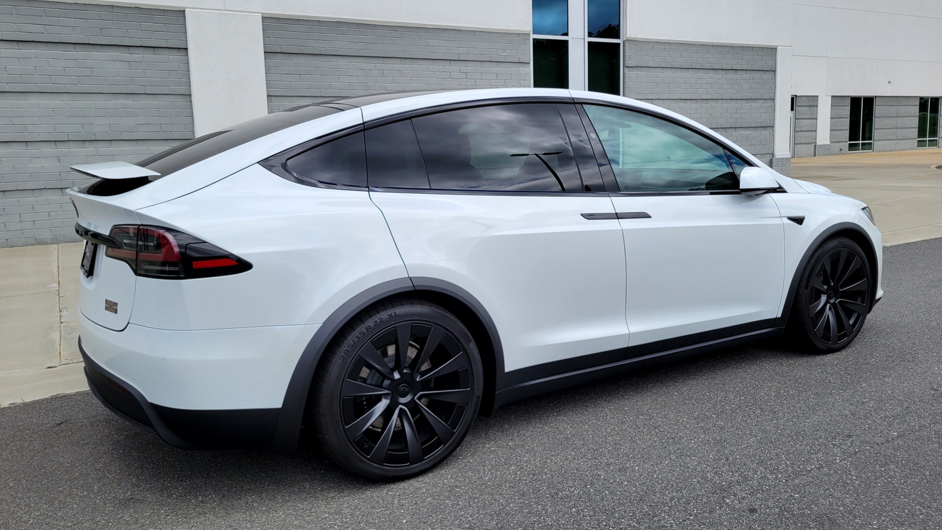 Used 2022 Tesla MODEL X PLAID 1020HP AWD SEDAN / NAV / GLASS ROOF / 3-ROWS / REARVIEW/ LOW MILES for sale Sold at Formula Imports in Charlotte NC 28227 6