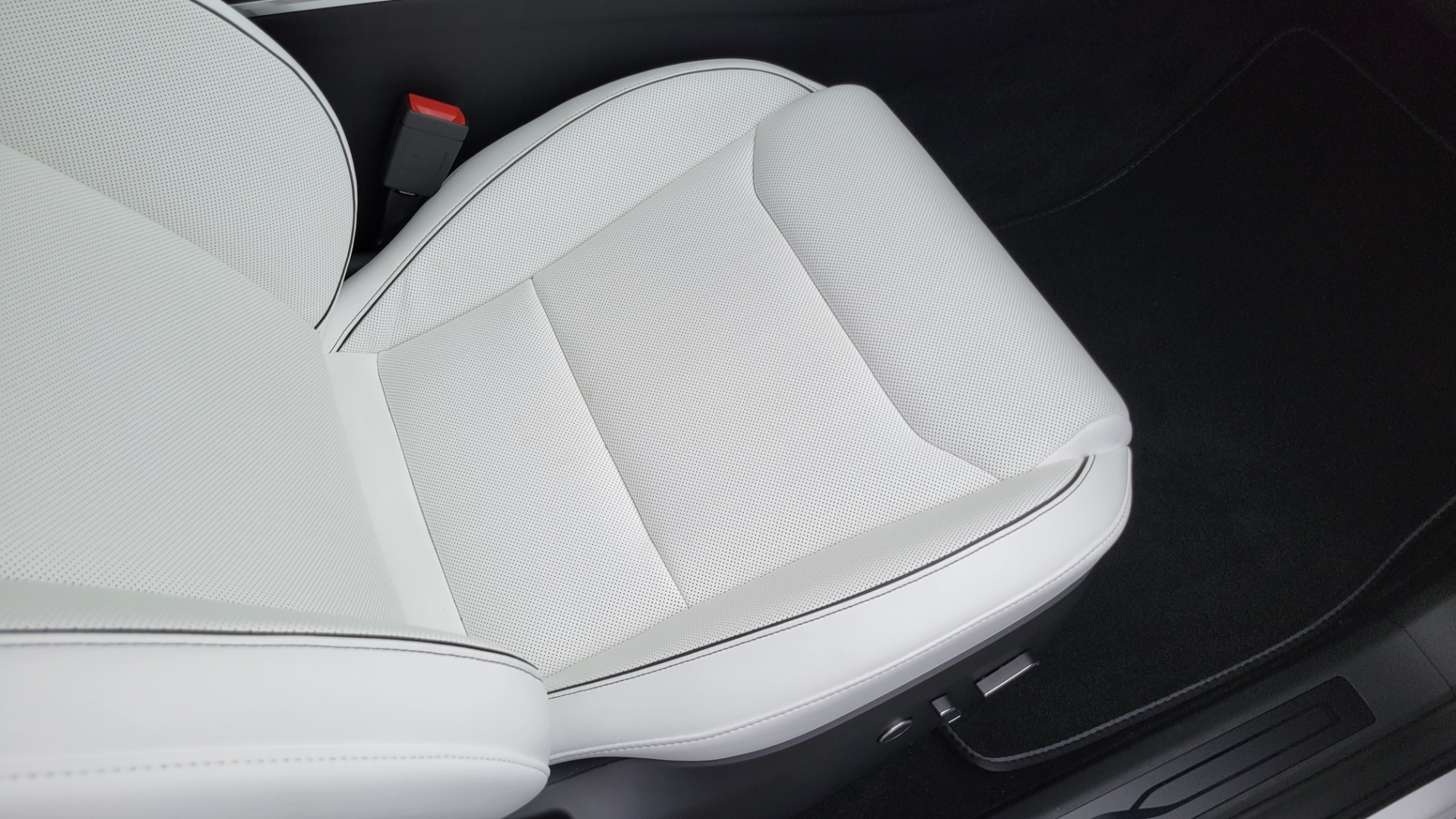 Used 2022 Tesla MODEL X PLAID 1020HP AWD SEDAN / NAV / GLASS ROOF / 3-ROWS / REARVIEW/ LOW MILES for sale Sold at Formula Imports in Charlotte NC 28227 61