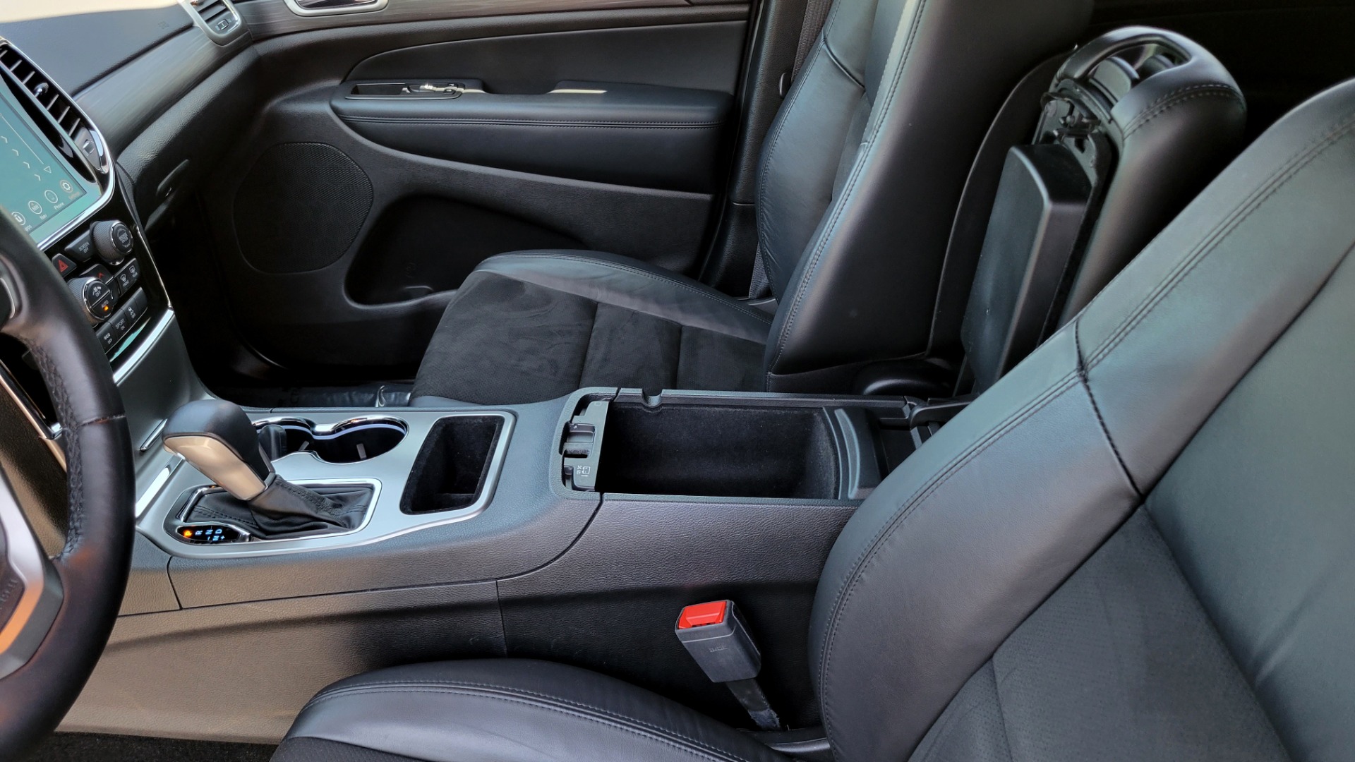 Used 2021 Jeep GRAND CHEROKEE LAREDO X / 3.6L / 4X4 / NAV / ALTITUDE PKG / LEATHER / REARVIEW for sale Sold at Formula Imports in Charlotte NC 28227 59