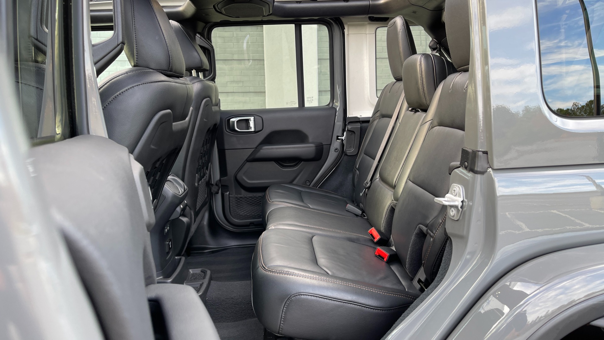 Used 2022 Jeep Wrangler UNLIMITED RUBICON 392 $10K AEV UPGRADES / XTREME RECON / SKY ONE TOUCH for sale $95,798 at Formula Imports in Charlotte NC 28227 20