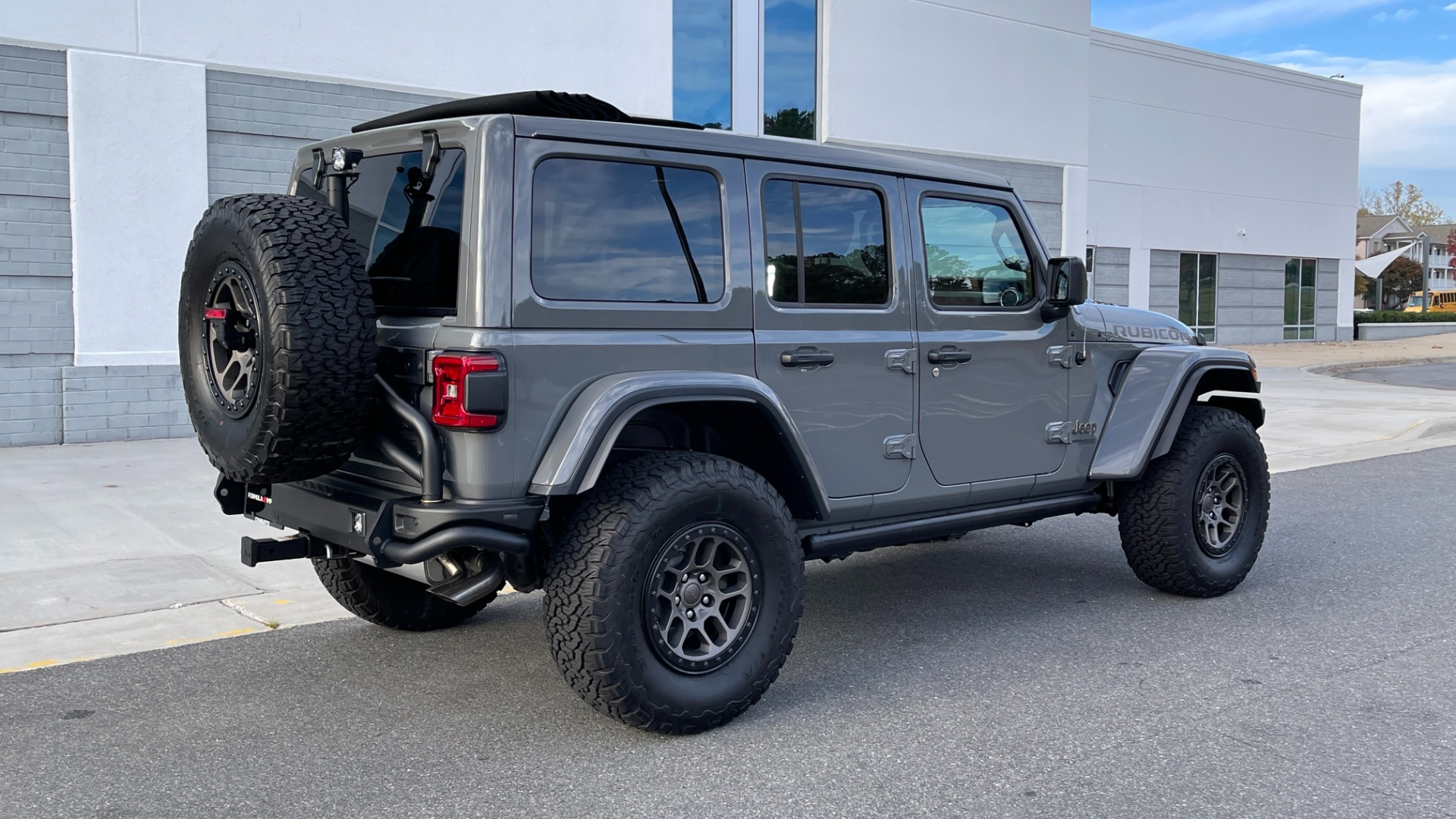 Used 2022 Jeep Wrangler UNLIMITED RUBICON 392 $10K AEV UPGRADES / XTREME RECON / SKY ONE TOUCH for sale $95,798 at Formula Imports in Charlotte NC 28227 7