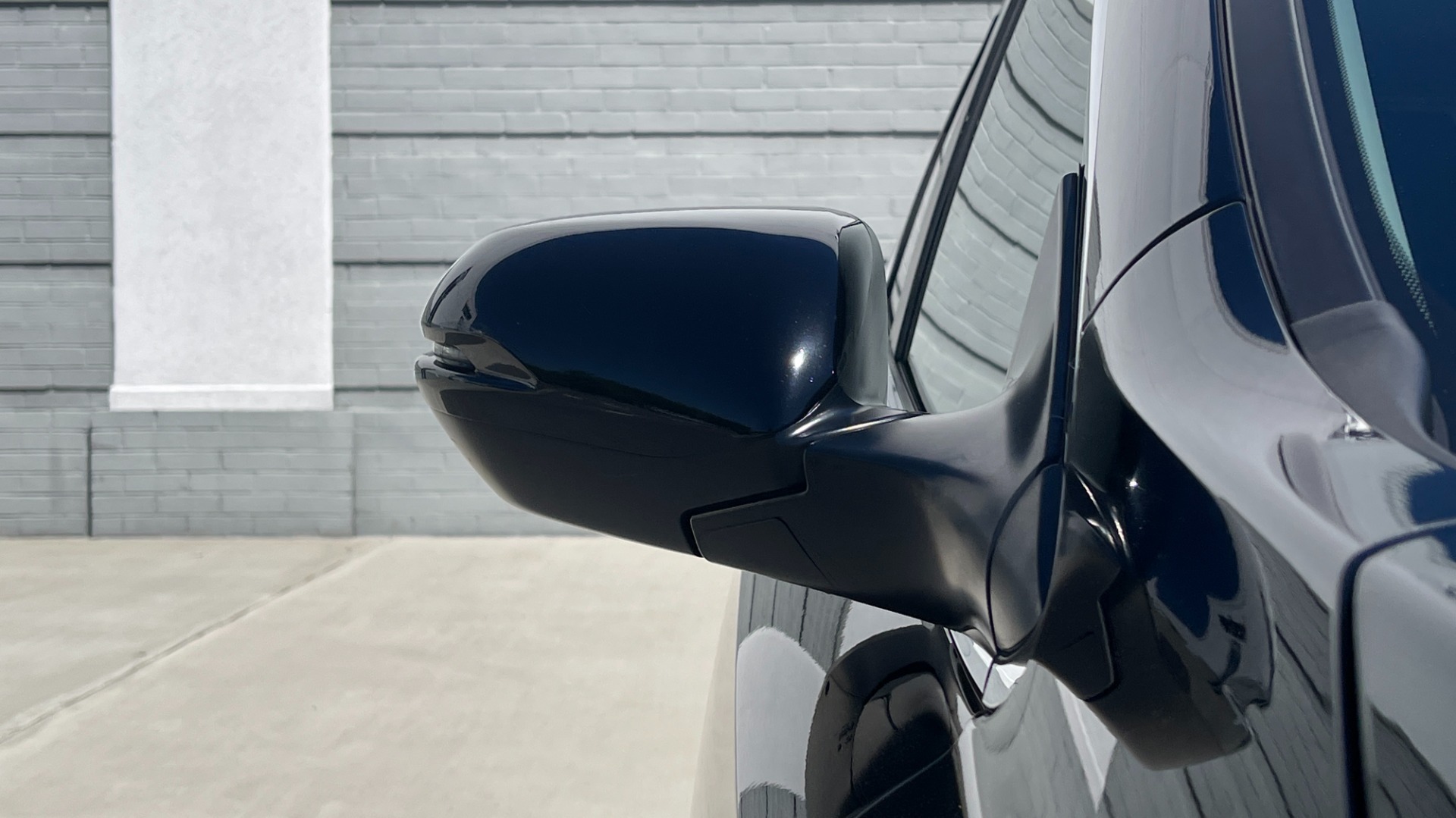 Used 2017 Honda CR-V EX-L / 1.5L TURBO / SUNROOF / BLIND SPOT SYSTEM / REARVIEW for sale Sold at Formula Imports in Charlotte NC 28227 15