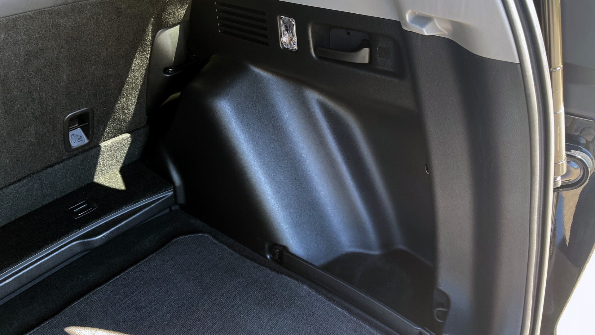 Used 2017 Honda CR-V EX-L / 1.5L TURBO / SUNROOF / BLIND SPOT SYSTEM / REARVIEW for sale Sold at Formula Imports in Charlotte NC 28227 21