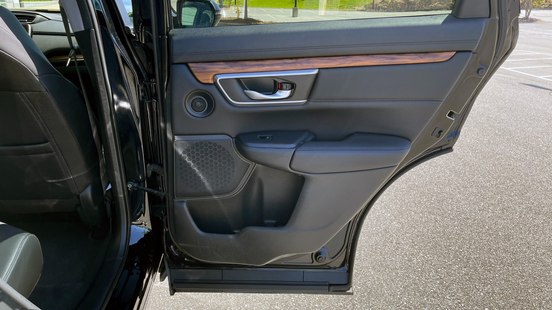 Used 2017 Honda CR-V EX-L / 1.5L TURBO / SUNROOF / BLIND SPOT SYSTEM / REARVIEW for sale Sold at Formula Imports in Charlotte NC 28227 51