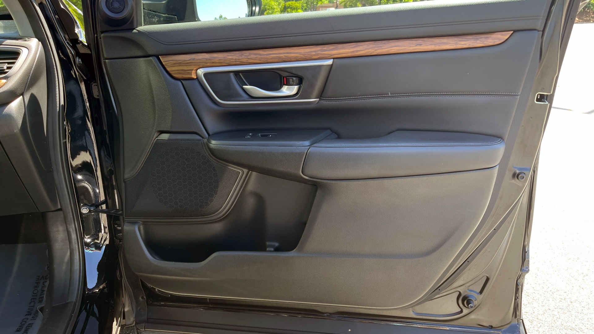 Used 2017 Honda CR-V EX-L / 1.5L TURBO / SUNROOF / BLIND SPOT SYSTEM / REARVIEW for sale Sold at Formula Imports in Charlotte NC 28227 56