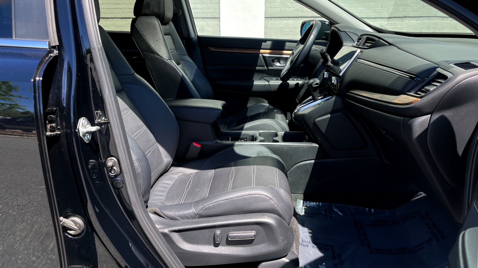 Used 2017 Honda CR-V EX-L / 1.5L TURBO / SUNROOF / BLIND SPOT SYSTEM / REARVIEW for sale Sold at Formula Imports in Charlotte NC 28227 59