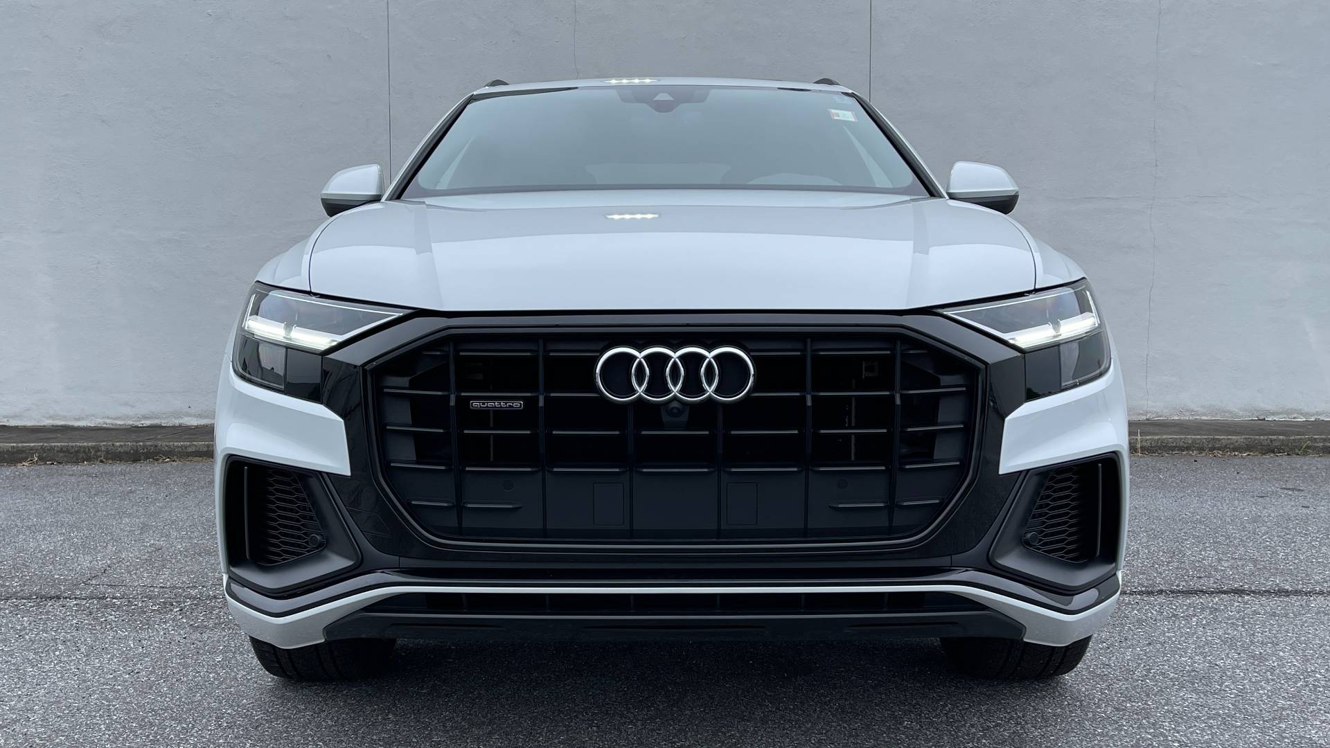 Used 2020 Audi Q8 PREMIUM PLUS / NAV / S-LINE / TOW / BLACK OPTIC / B&O SND / CAMERA for sale $67,995 at Formula Imports in Charlotte NC 28227 11