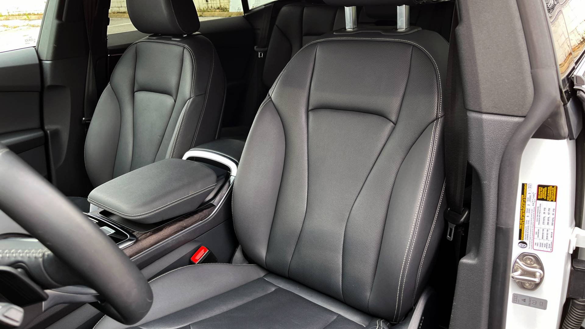 Used 2020 Audi Q8 PREMIUM PLUS / NAV / S-LINE / TOWING / BLACK OPTIC / B&O SND / REARVIEW for sale Sold at Formula Imports in Charlotte NC 28227 19