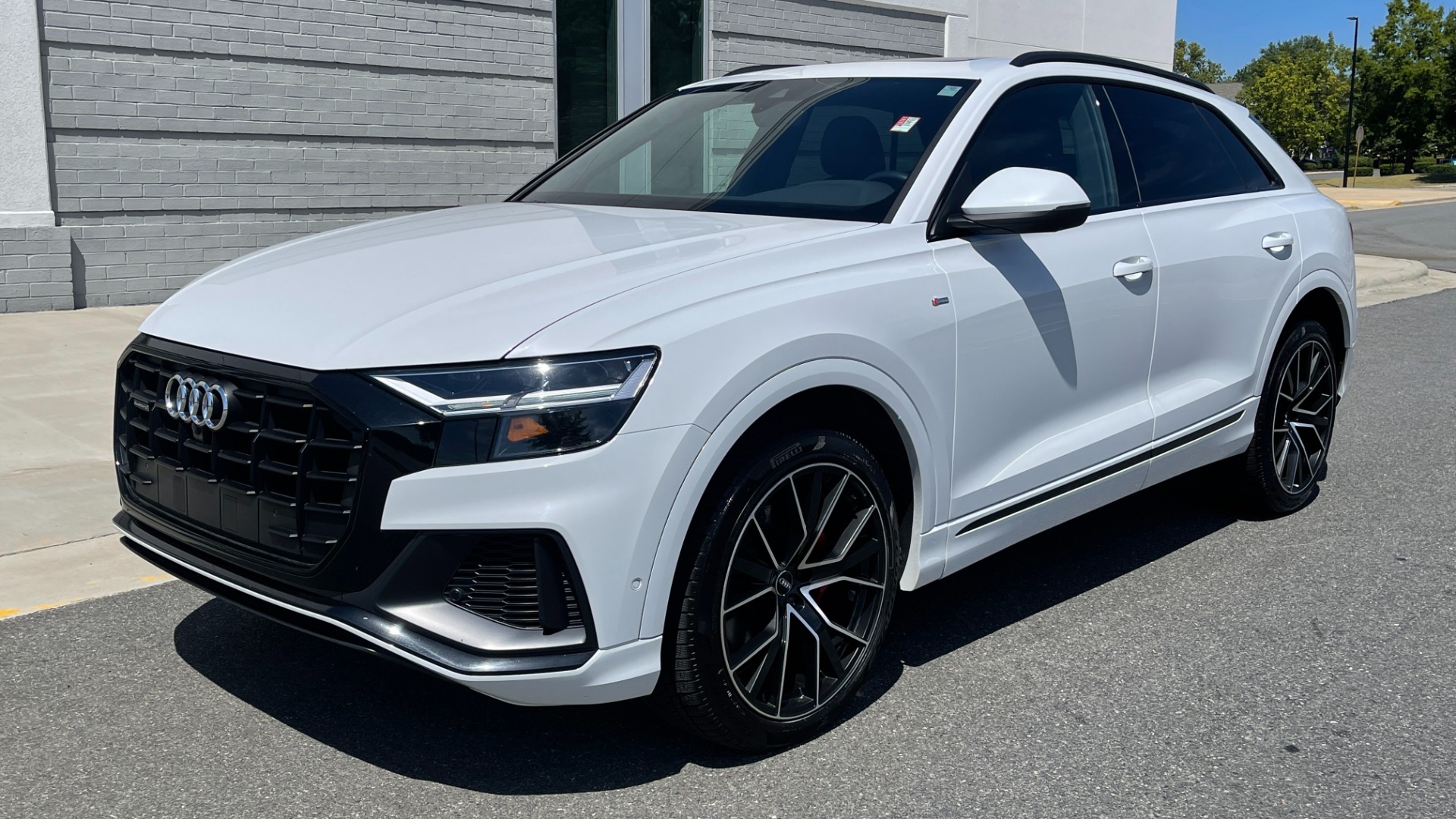 Used 2020 Audi Q8 PREMIUM PLUS / NAV / S-LINE / TOWING / BLACK OPTIC / B&O SND / REARVIEW for sale Sold at Formula Imports in Charlotte NC 28227 2