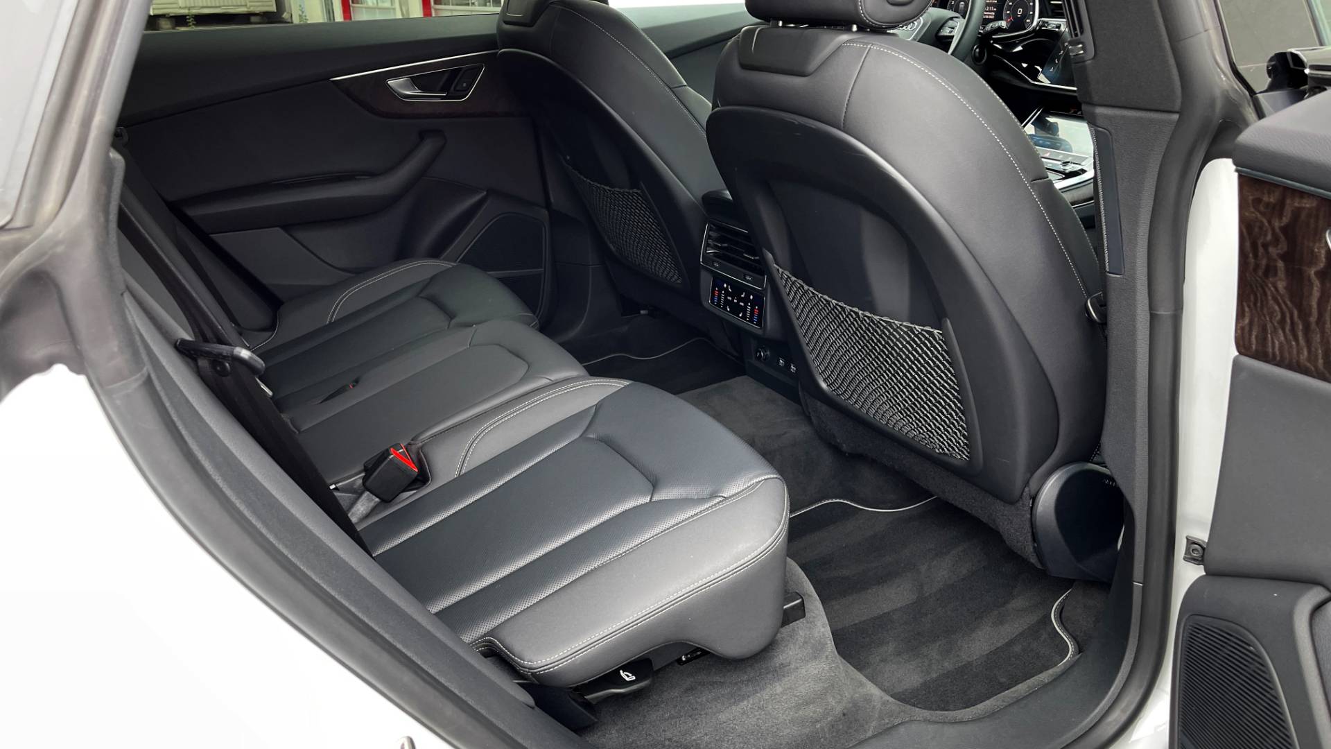 Used 2020 Audi Q8 PREMIUM PLUS / NAV / S-LINE / TOW / BLACK OPTIC / B&O SND / CAMERA for sale $67,995 at Formula Imports in Charlotte NC 28227 27