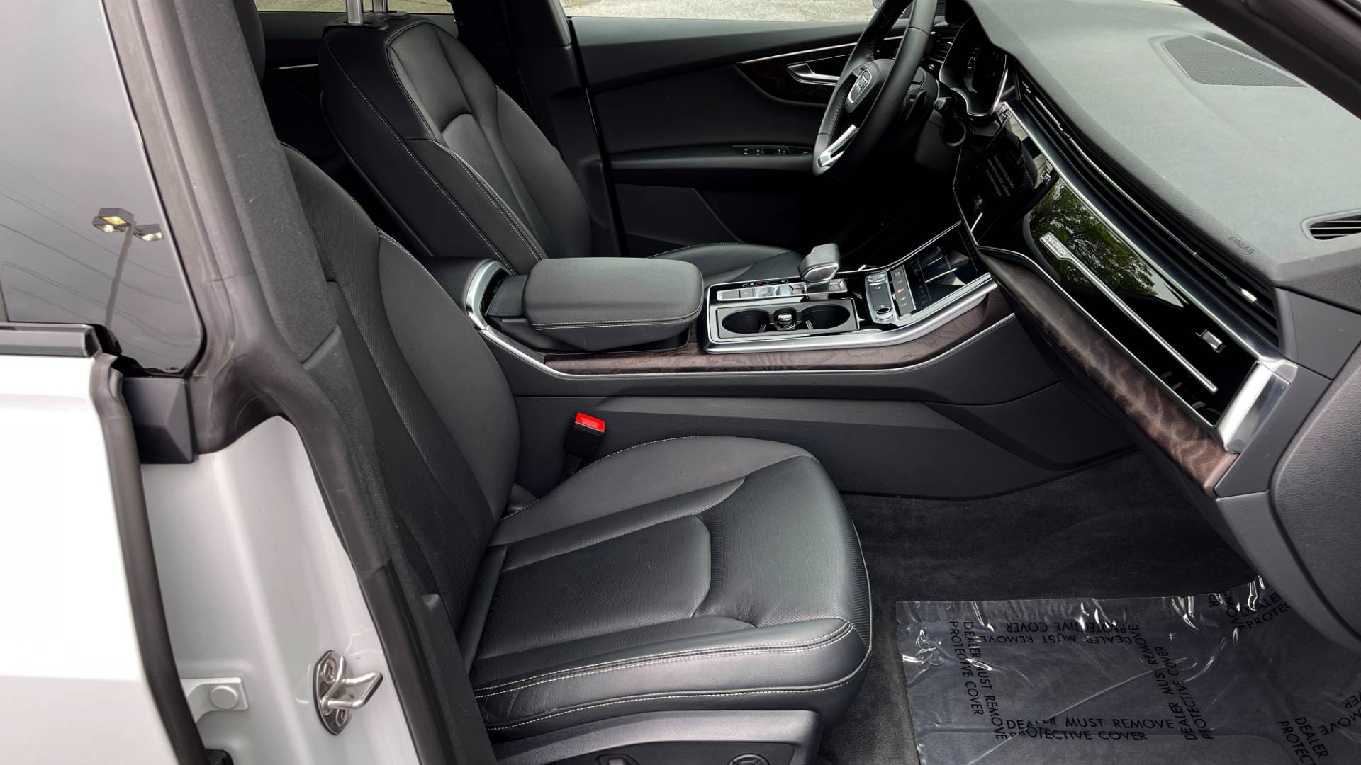 Used 2020 Audi Q8 PREMIUM PLUS / NAV / S-LINE / TOWING / BLACK OPTIC / B&O SND / REARVIEW for sale Sold at Formula Imports in Charlotte NC 28227 29