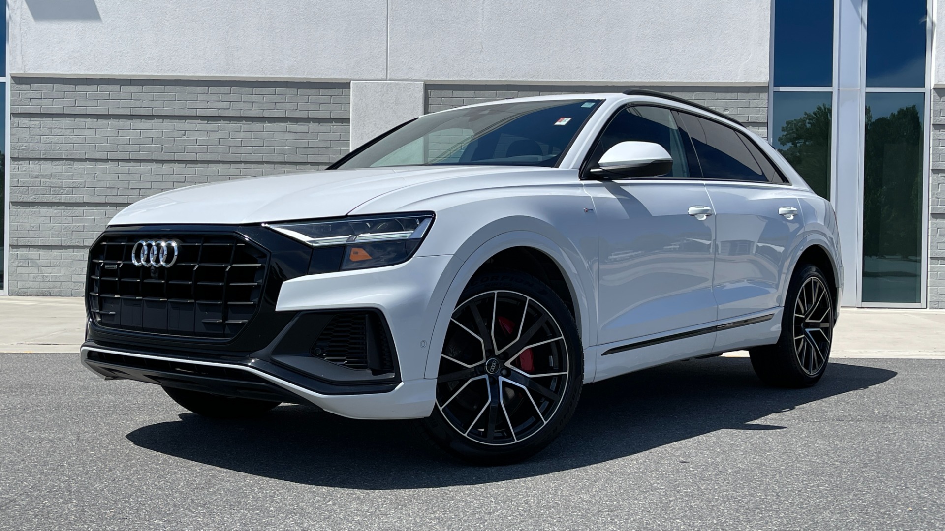 Used 2020 Audi Q8 PREMIUM PLUS / NAV / S-LINE / TOWING / BLACK OPTIC / B&O SND / REARVIEW for sale Sold at Formula Imports in Charlotte NC 28227 54