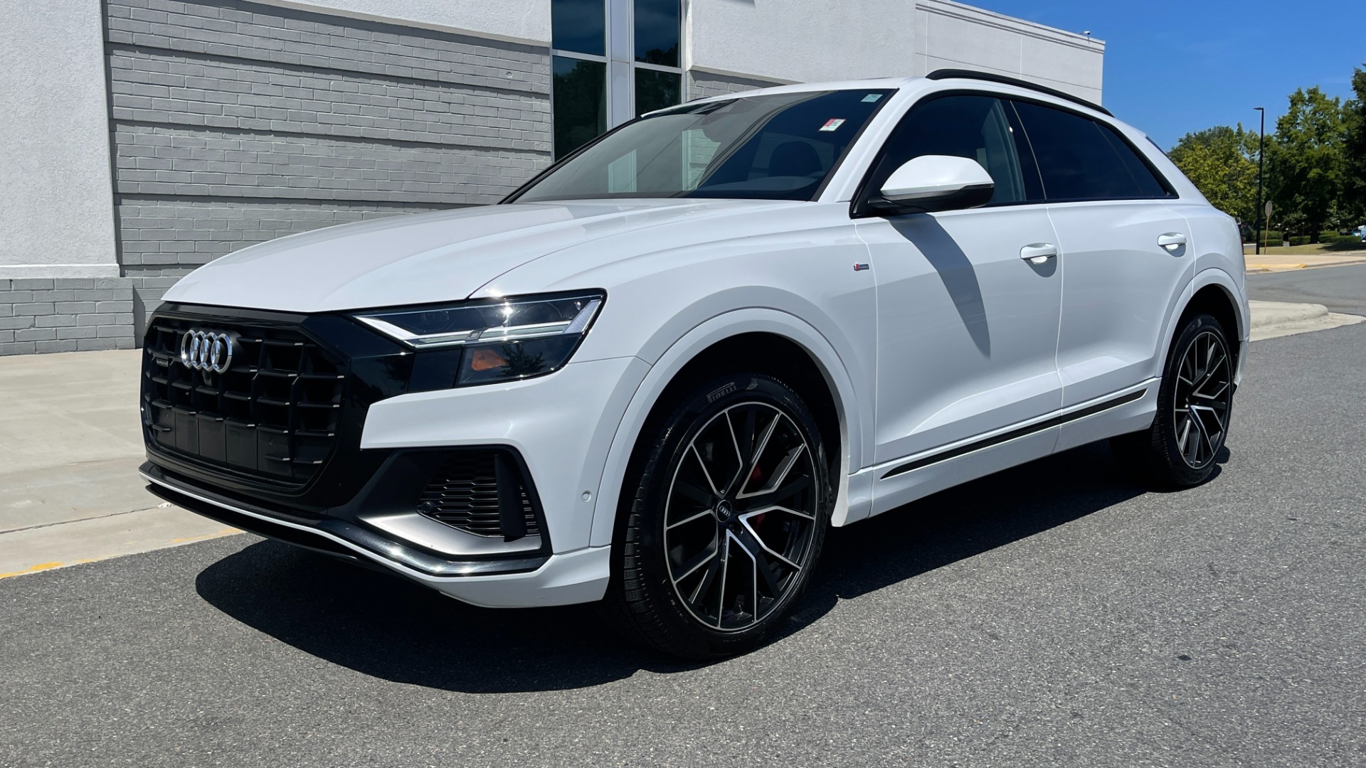 Roof Kit |AUDI Q8 S-LINE 2020 Roof Kit |AUDI Q8 S-LINE 2020