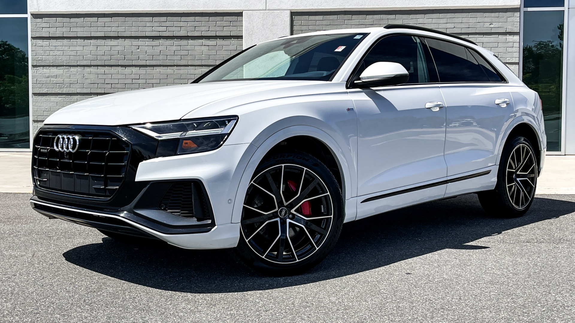 Used 2020 Audi Q8 PREMIUM PLUS / NAV / S-LINE / TOWING / BLACK OPTIC / B&O SND / REARVIEW for sale Sold at Formula Imports in Charlotte NC 28227 1