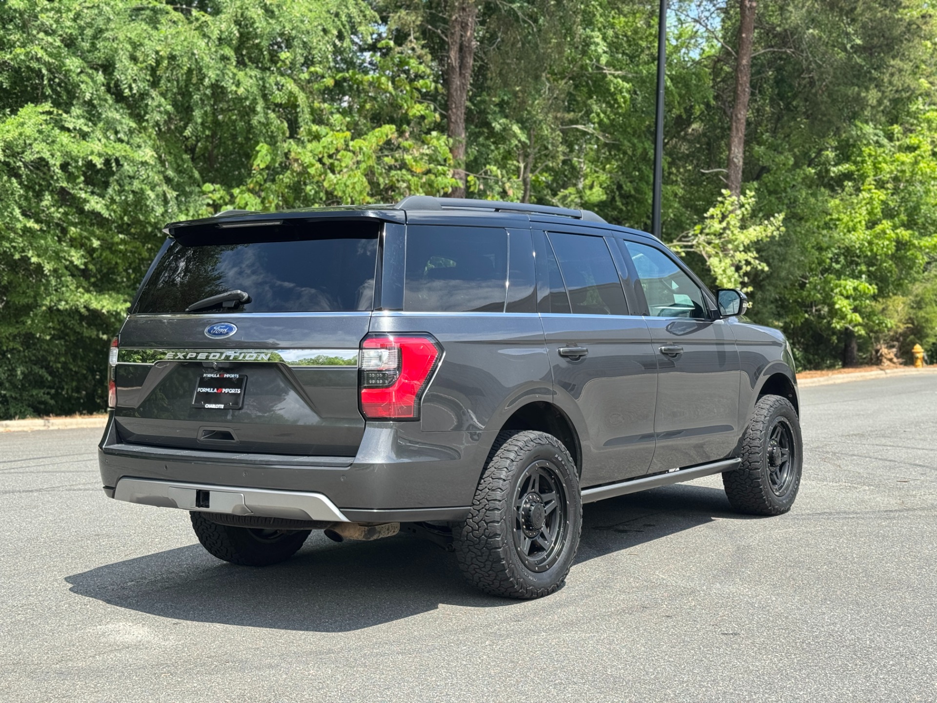 Used 2018 Ford Expedition Limited for sale Sold at Formula Imports in Charlotte NC 28227 12