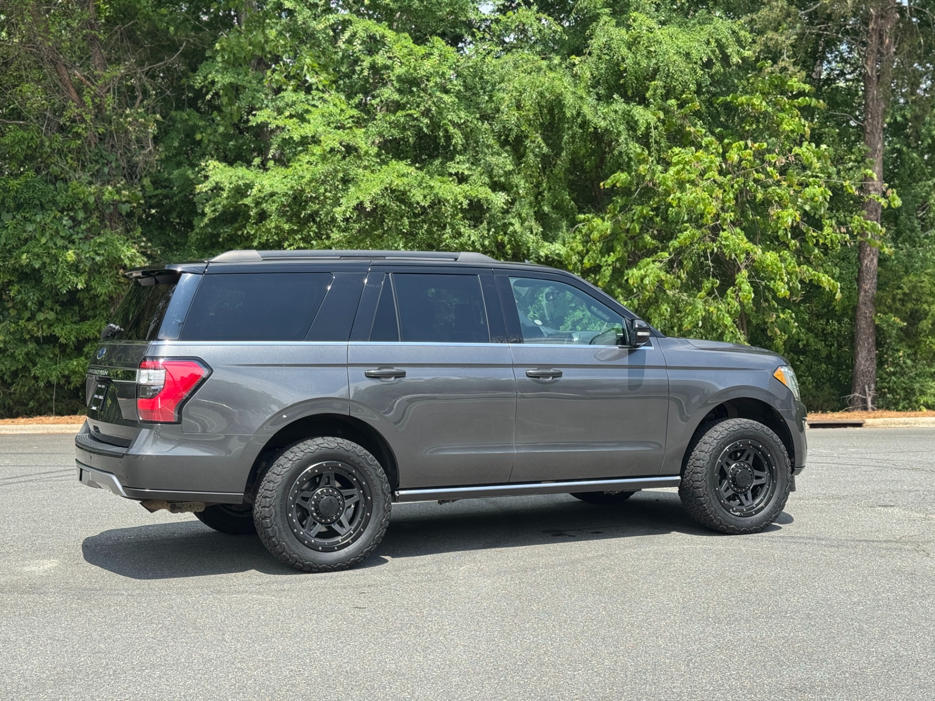 Used 2018 Ford Expedition Limited for sale Sold at Formula Imports in Charlotte NC 28227 13