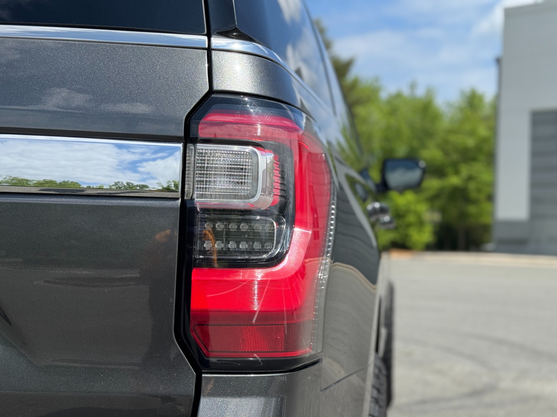 Used 2018 Ford Expedition Limited for sale Sold at Formula Imports in Charlotte NC 28227 18