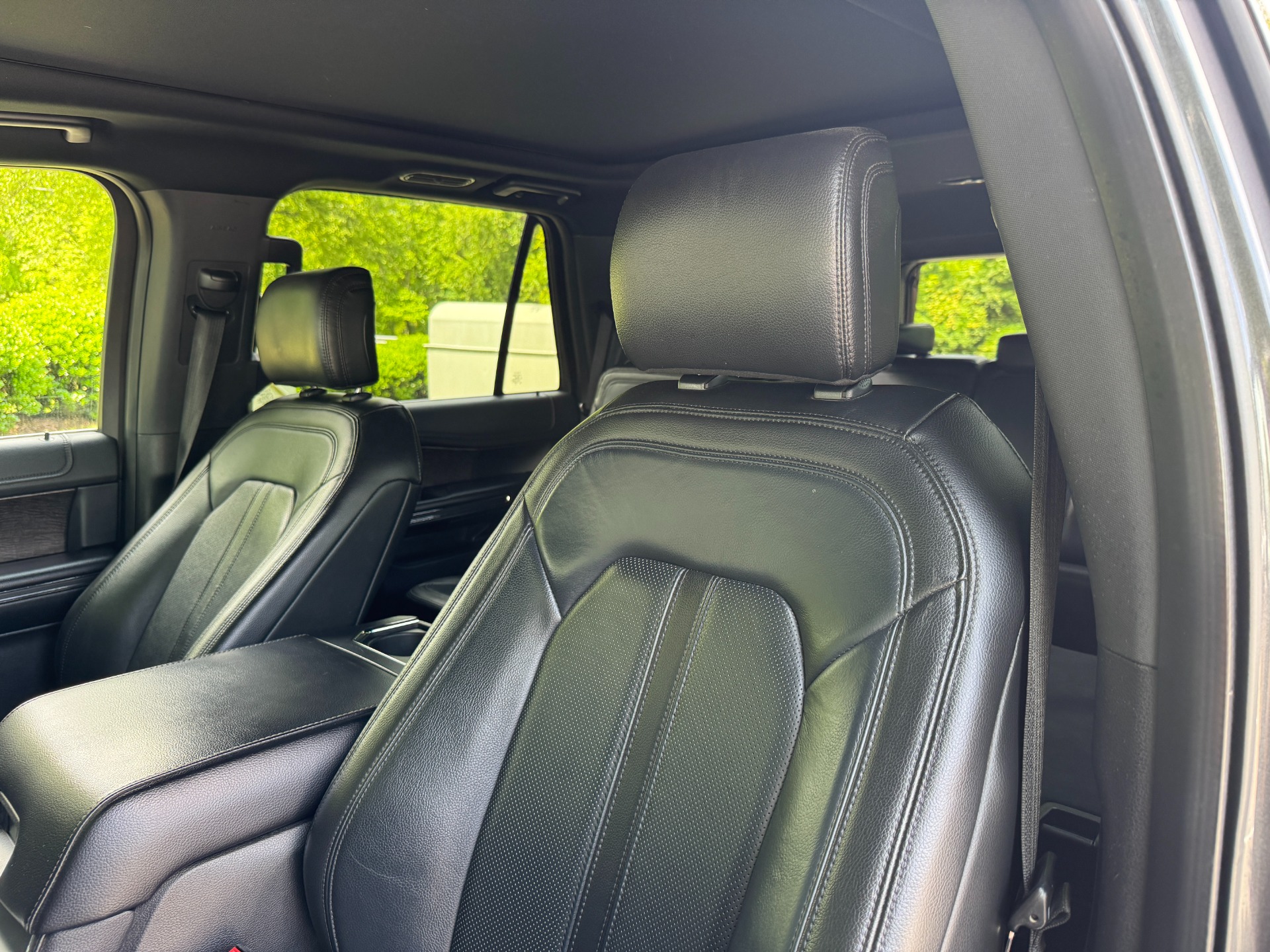 Used 2018 Ford Expedition Limited for sale Sold at Formula Imports in Charlotte NC 28227 23
