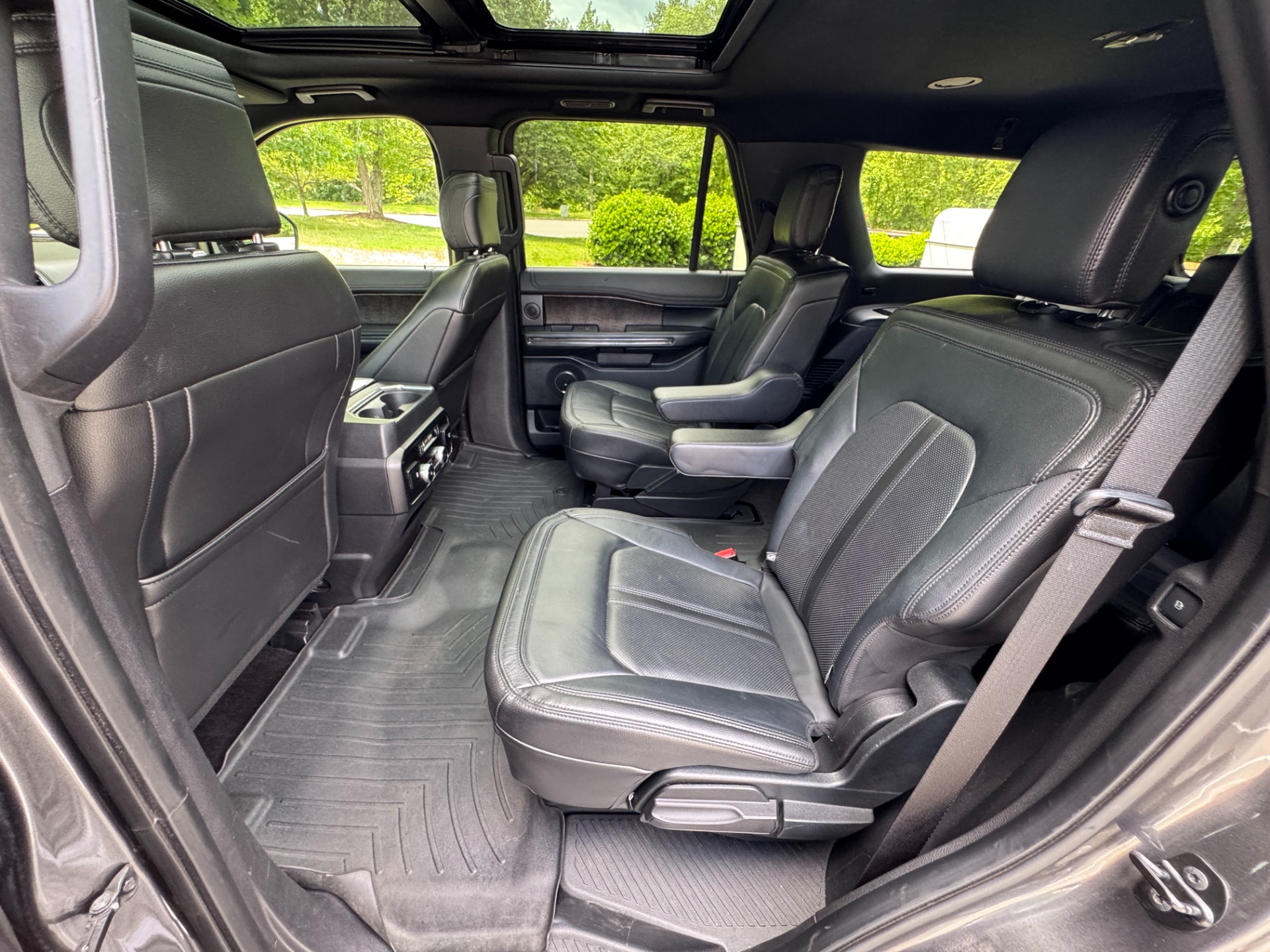 Used 2018 Ford Expedition Limited for sale Sold at Formula Imports in Charlotte NC 28227 44