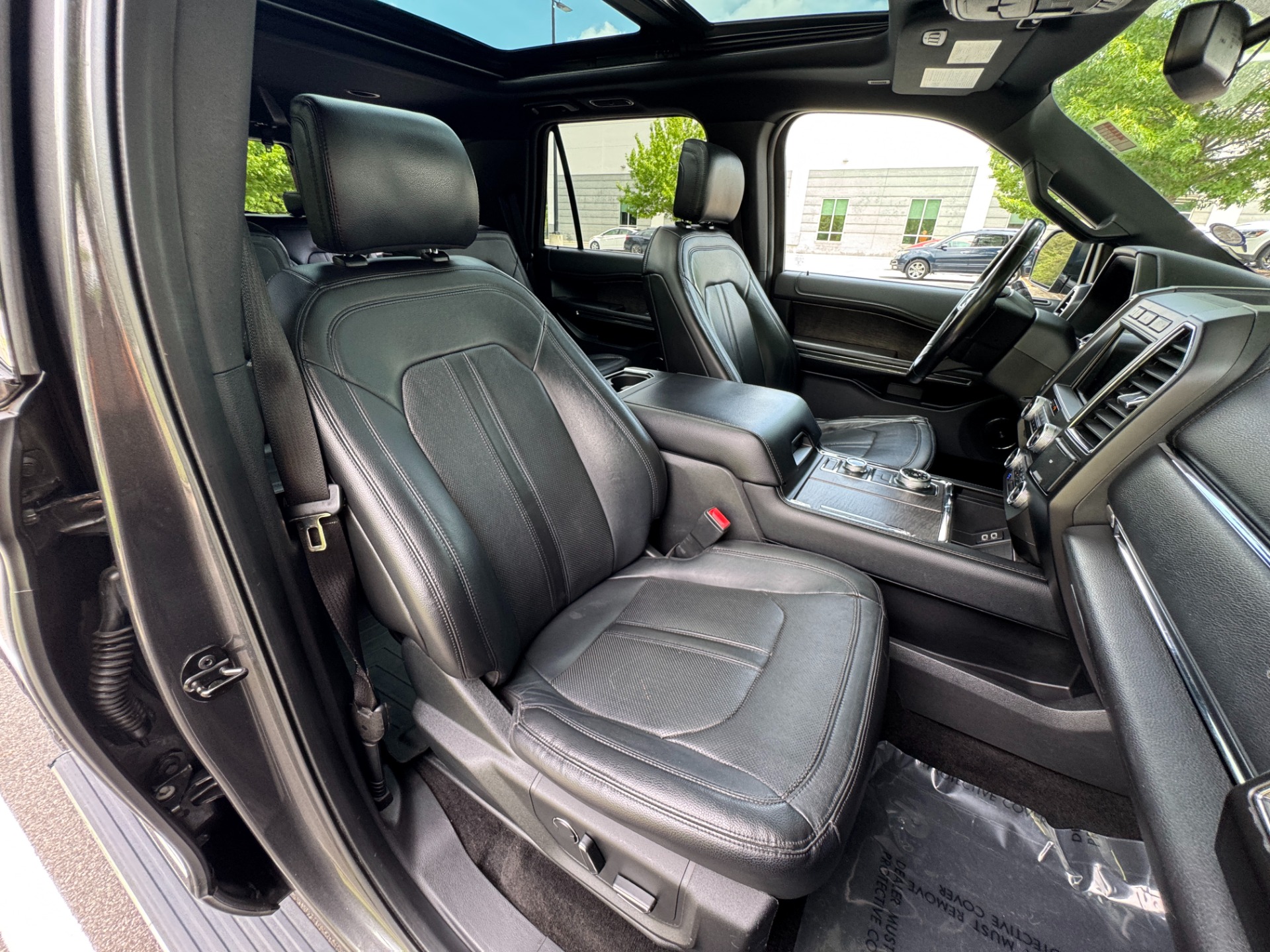 Used 2018 Ford Expedition Limited for sale Sold at Formula Imports in Charlotte NC 28227 53