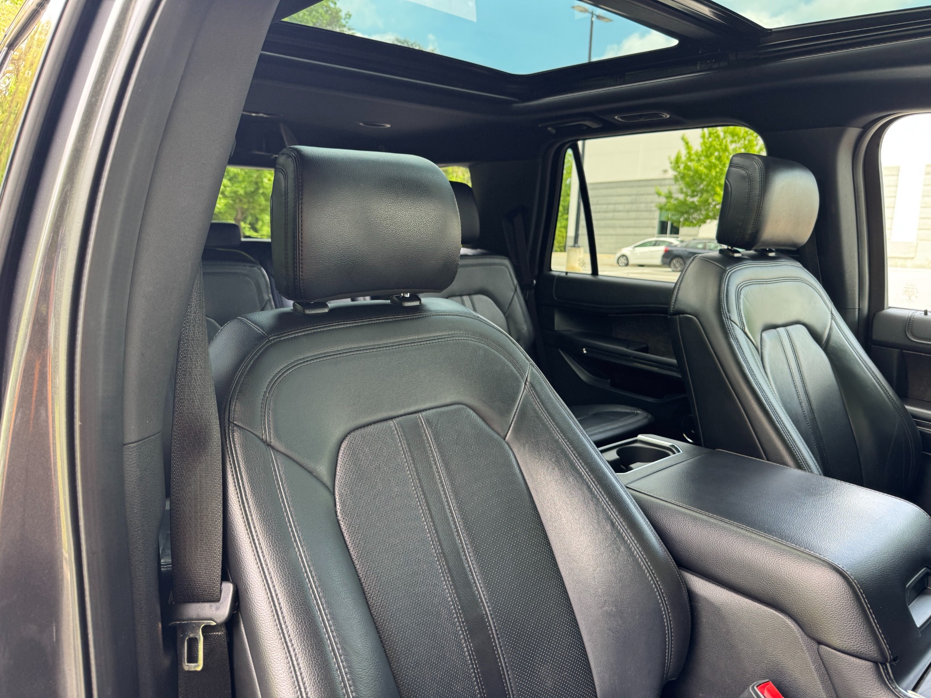 Used 2018 Ford Expedition Limited for sale Sold at Formula Imports in Charlotte NC 28227 54