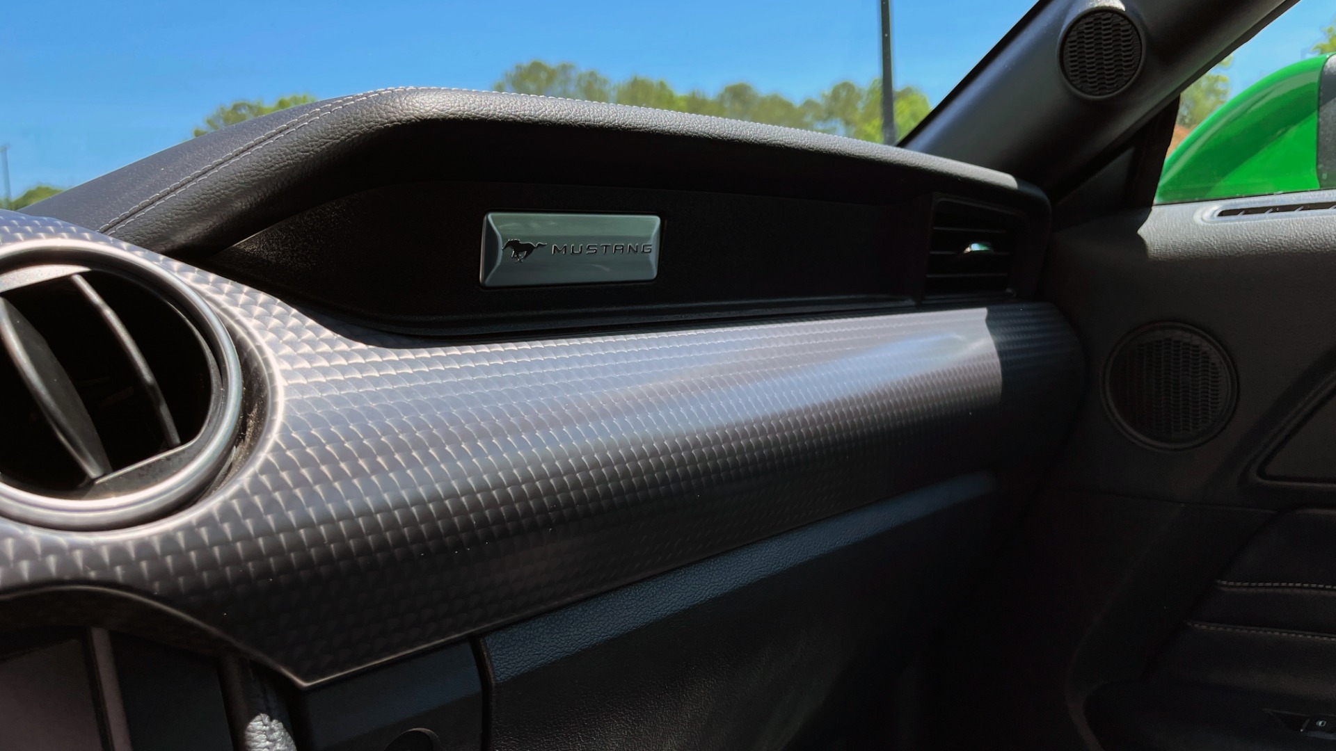Used 2019 Ford MUSTANG GT PREMIUM COUPE / MANUAL / NAV /A/C / VENTILATED SEATS / 19IN WHLS / REARV for sale Sold at Formula Imports in Charlotte NC 28227 56