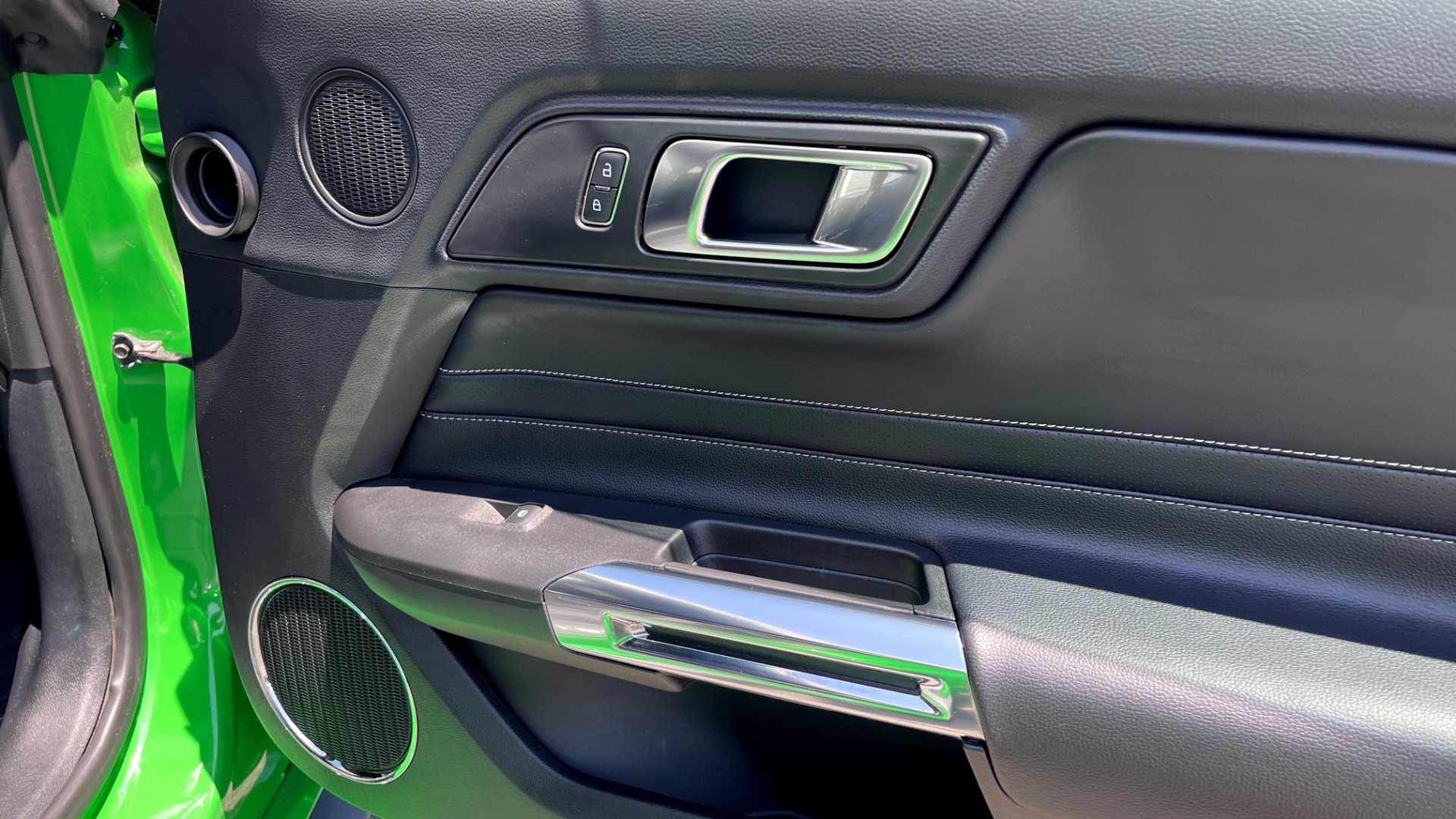 Used 2019 Ford MUSTANG GT PREMIUM COUPE / MANUAL / NAV /A/C / VENTILATED SEATS / 19IN WHLS / REARV for sale Sold at Formula Imports in Charlotte NC 28227 58
