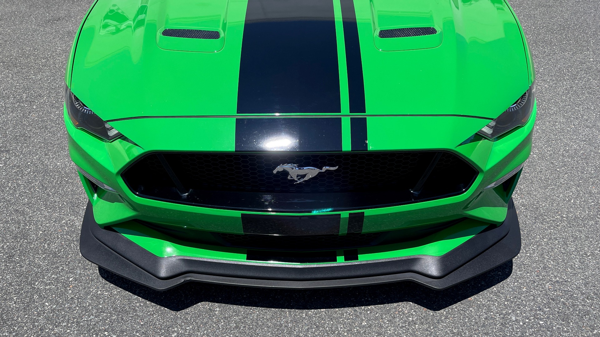 Used 2019 Ford MUSTANG GT PREMIUM COUPE / MANUAL / NAV /A/C / VENTILATED SEATS / 19IN WHLS / REARV for sale Sold at Formula Imports in Charlotte NC 28227 8