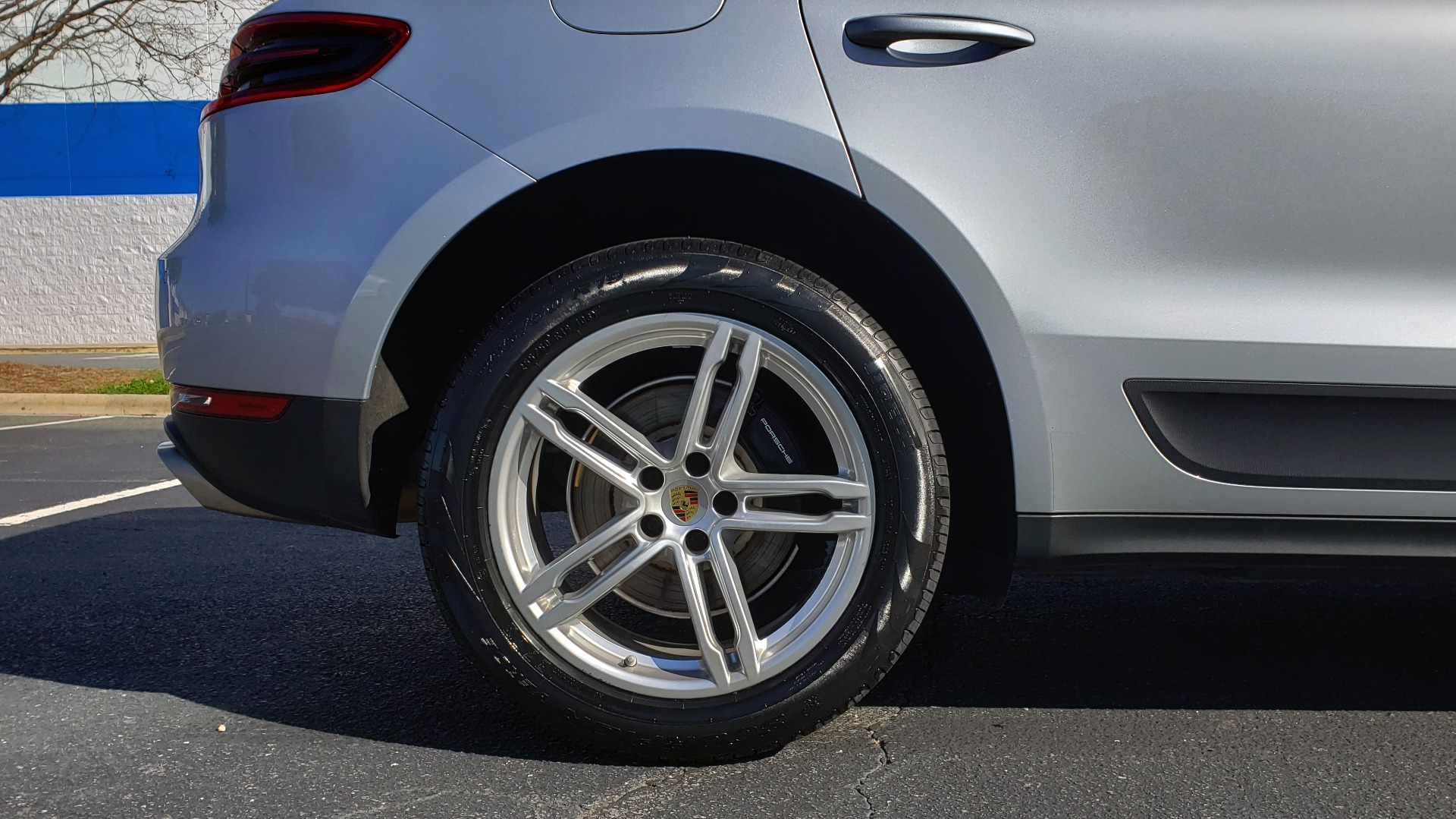 Used 2018 Porsche MACAN AWD / PDK / NAV / PANO-ROOF / BOSE / REARVIEW / LCA for sale Sold at Formula Imports in Charlotte NC 28227 85