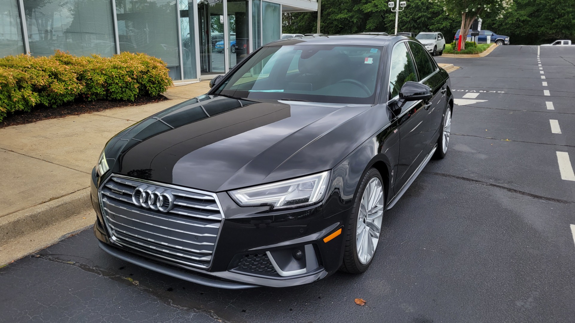 Used 2019 Audi A4 PREMIUM PLUS QUATTRO / SPORT / NAV / SUNROOF / REARVIEW for sale $37,495 at Formula Imports in Charlotte NC 28227 2