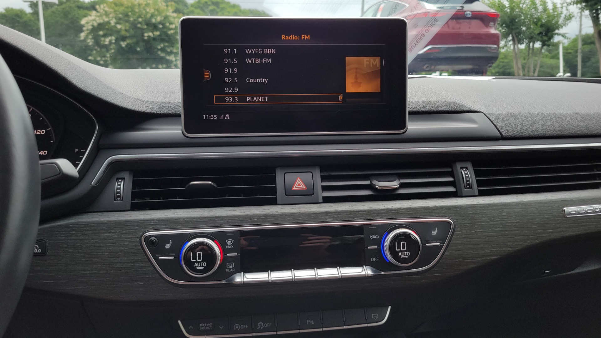 Used 2019 Audi A4 PREMIUM PLUS QUATTRO / SPORT / NAV / SUNROOF / REARVIEW for sale Sold at Formula Imports in Charlotte NC 28227 34