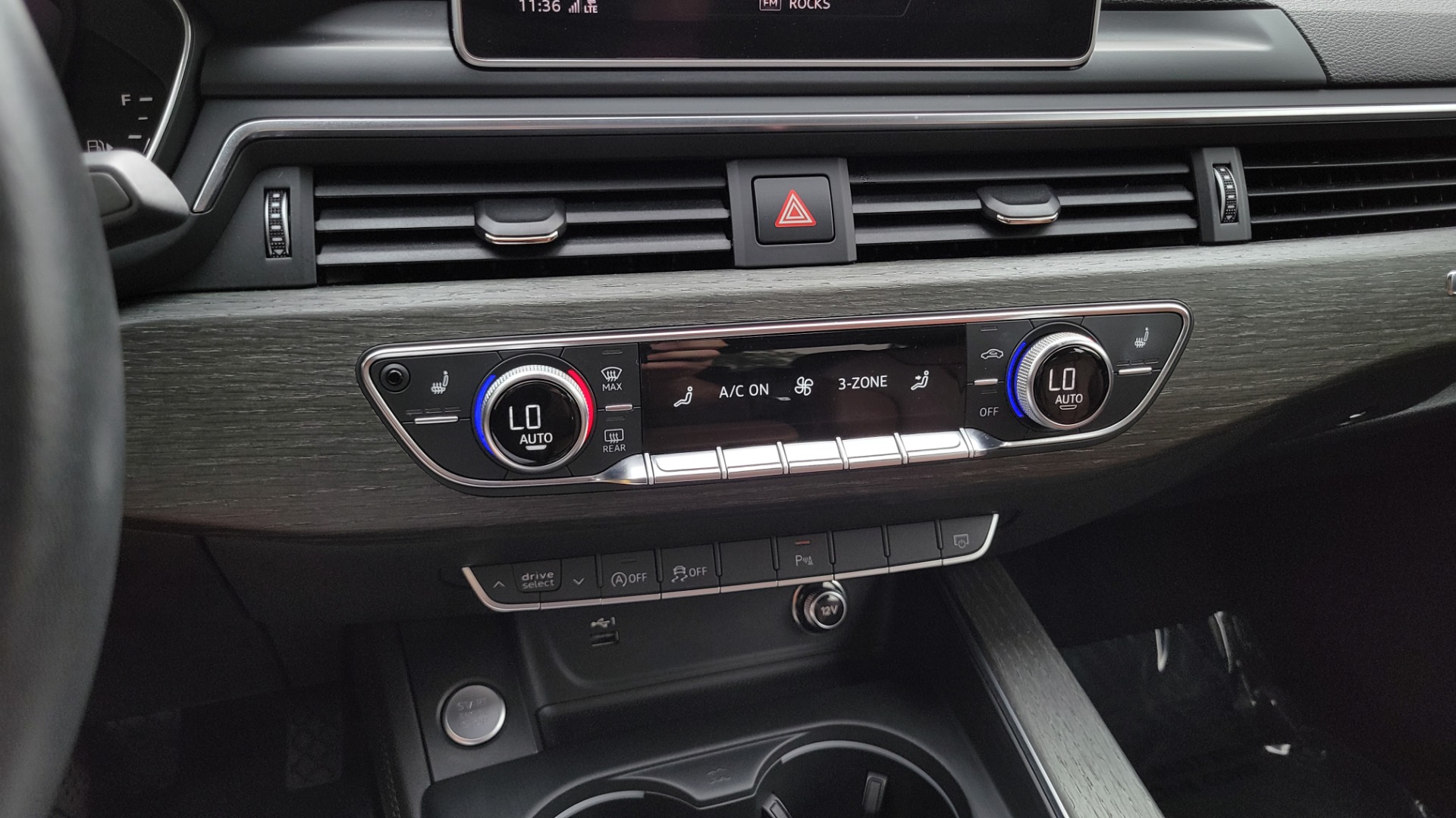Used 2019 Audi A4 PREMIUM PLUS QUATTRO / SPORT / NAV / SUNROOF / REARVIEW for sale Sold at Formula Imports in Charlotte NC 28227 38