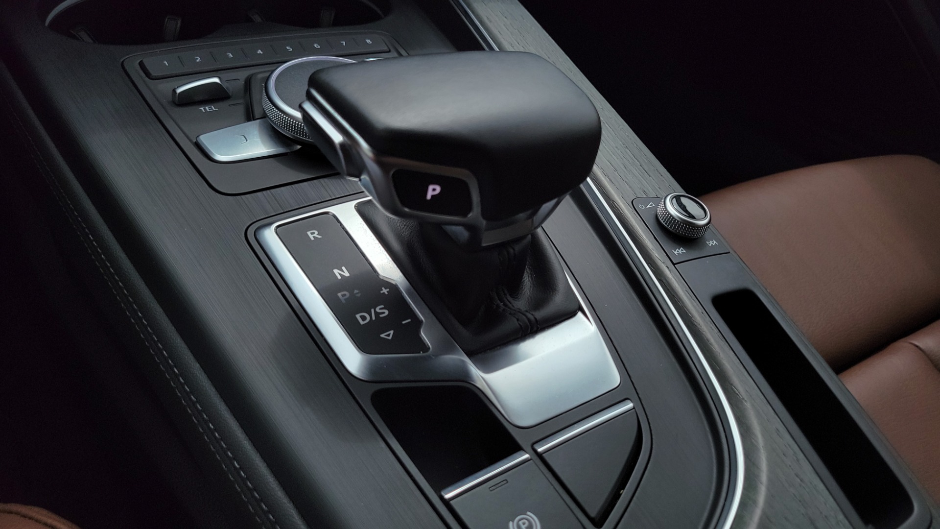 Used 2019 Audi A4 PREMIUM PLUS QUATTRO / SPORT / NAV / SUNROOF / REARVIEW for sale Sold at Formula Imports in Charlotte NC 28227 41