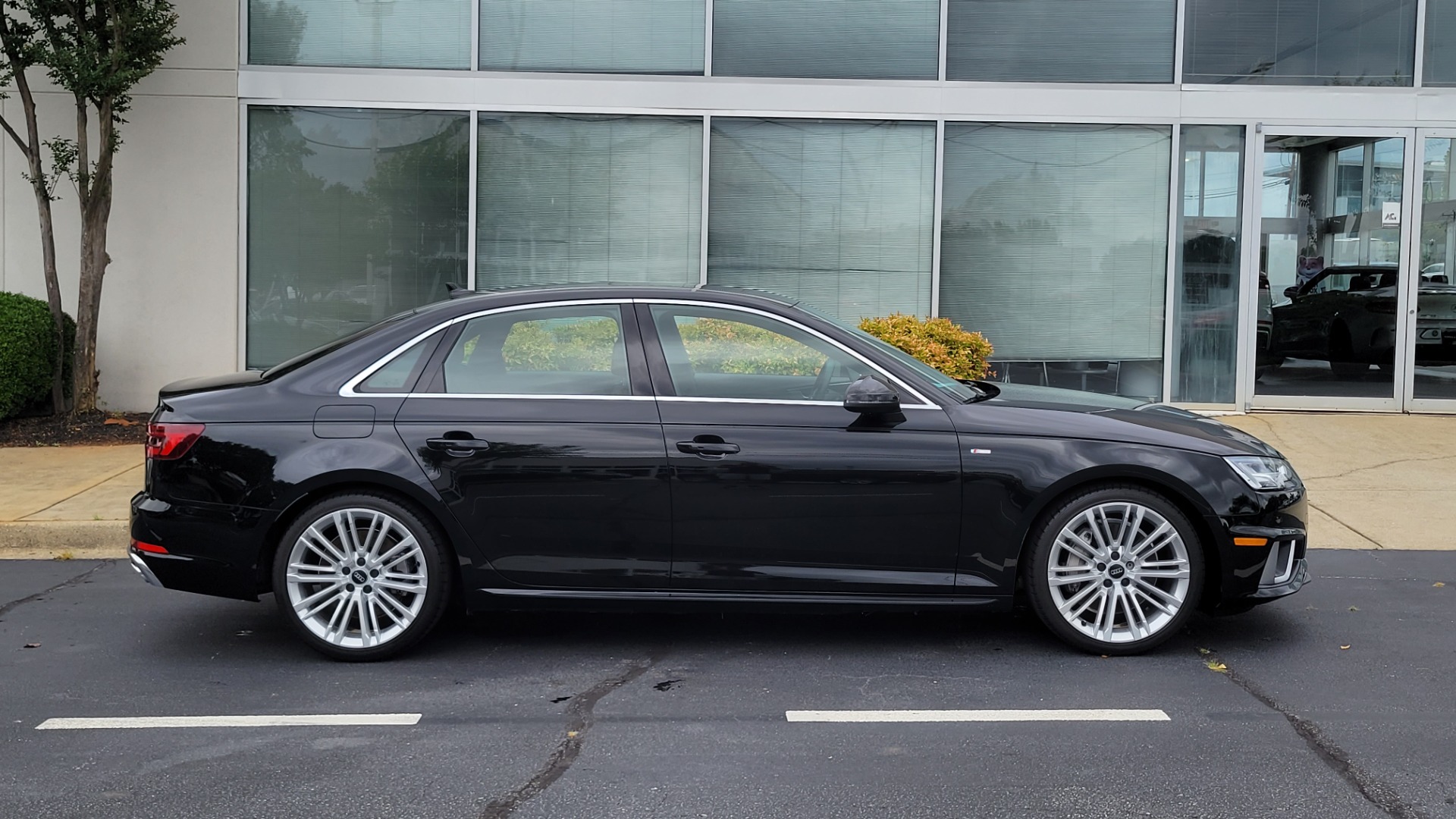 Used 2019 Audi A4 PREMIUM PLUS QUATTRO / SPORT / NAV / SUNROOF / REARVIEW for sale Sold at Formula Imports in Charlotte NC 28227 7