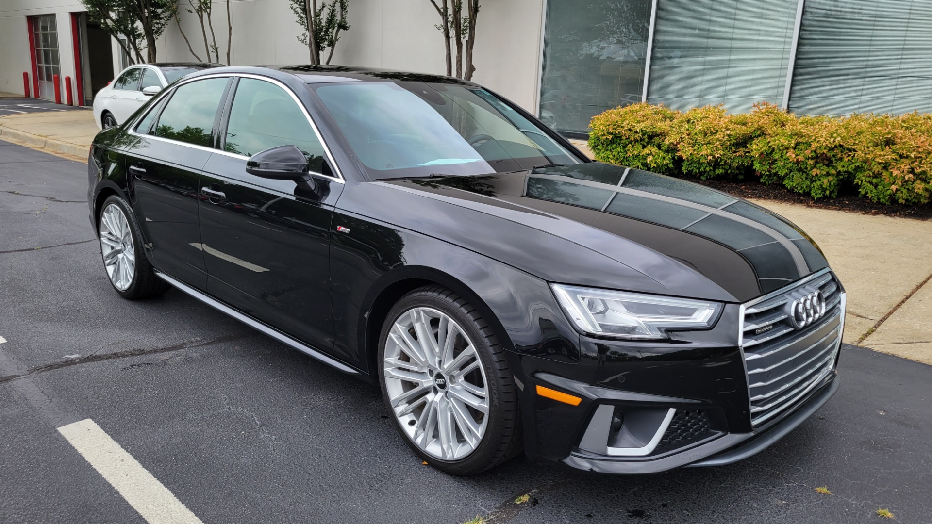 Used 2019 Audi A4 PREMIUM PLUS QUATTRO / SPORT / NAV / SUNROOF / REARVIEW for sale $37,495 at Formula Imports in Charlotte NC 28227 8