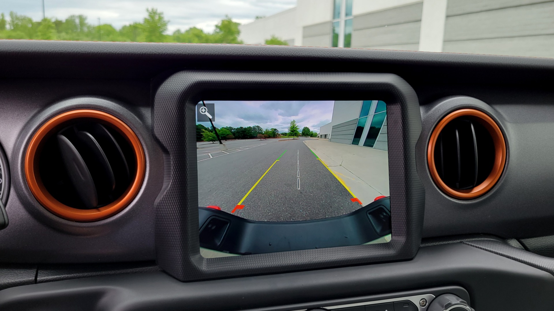 Used 2020 Jeep GLADIATOR MOJAVE 4X4 / 3.6L / AUTO / NAV / COLOR HARD-TOP / ALPINE / REARVIEW for sale $58,995 at Formula Imports in Charlotte NC 28227 30